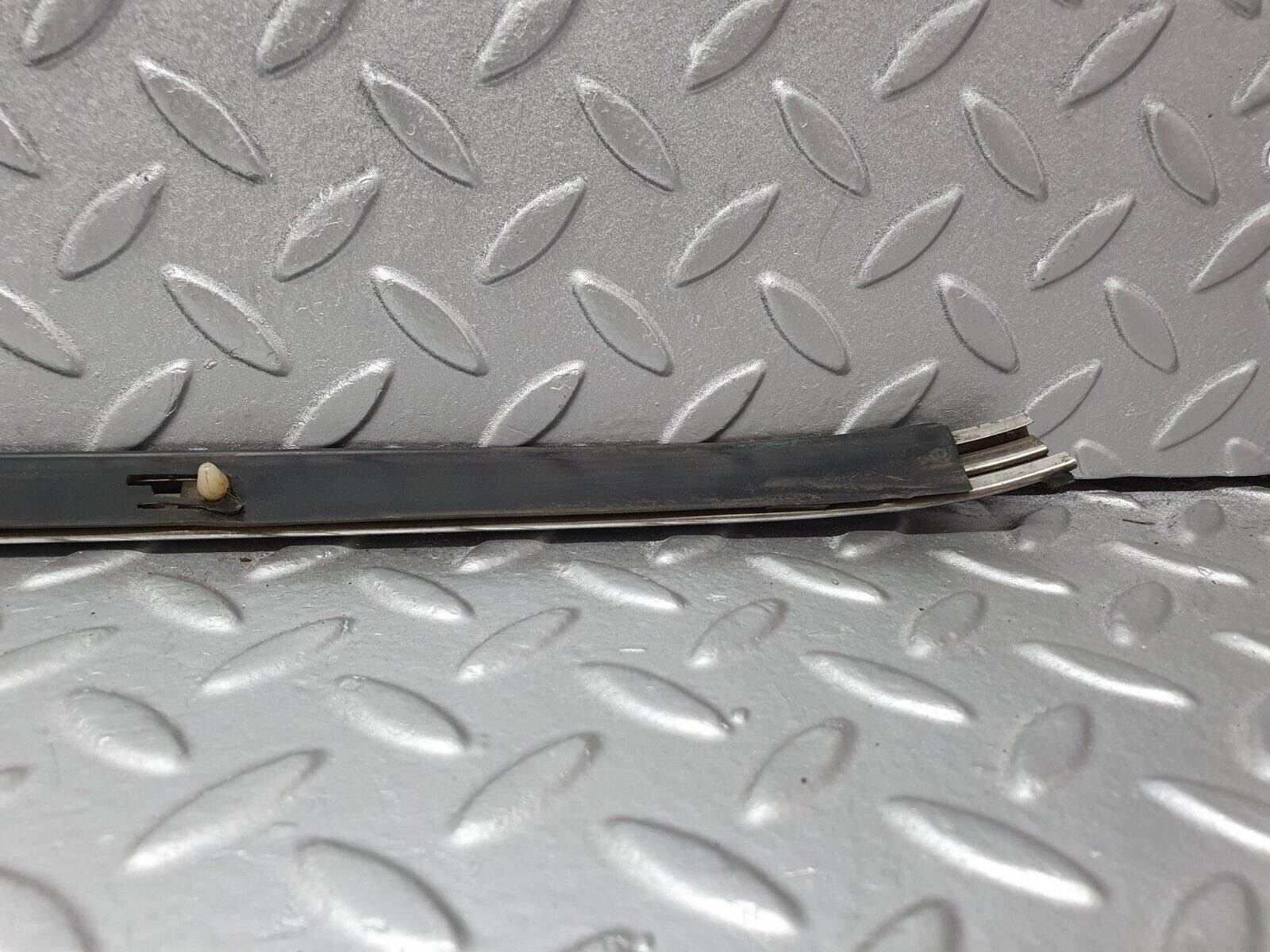 43462 Mercedes-Benz W108 280SE Rear Left Fender Wing Centre Moulding Trim