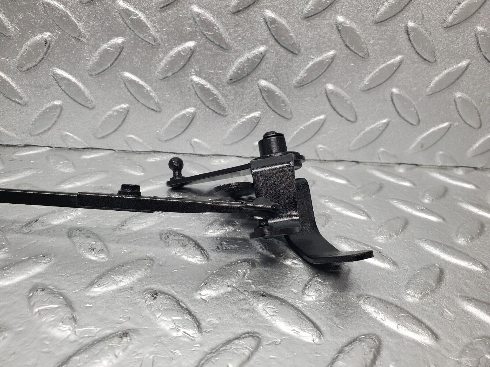46724 Mercedes-Benz C123 280CE Coupe Throttle Linkage