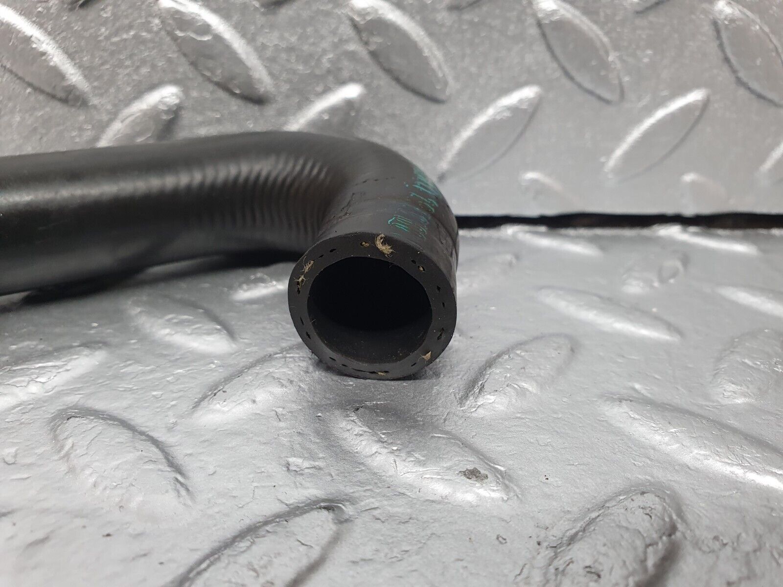 42075 Mercedes-Benz W202 C200 Heater Hose Pipe 2028324894