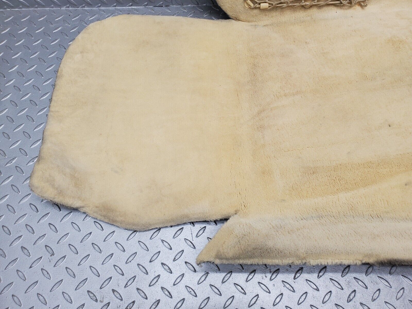 46983 Mercedes-Benz R129 320SL Coupe Front Left Floor Carpet Beige 1296801340