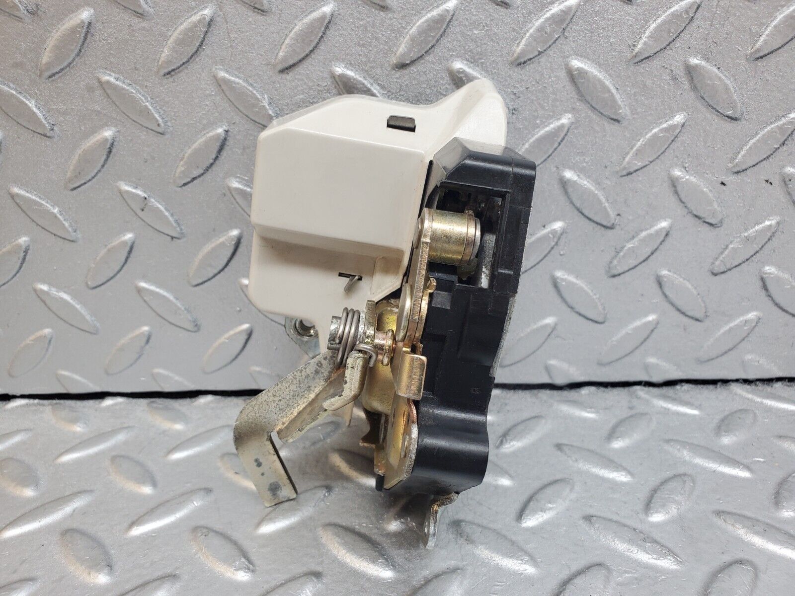 44791 Mercedes-Benz W124 220E Rear Left Door Lock Mechanism