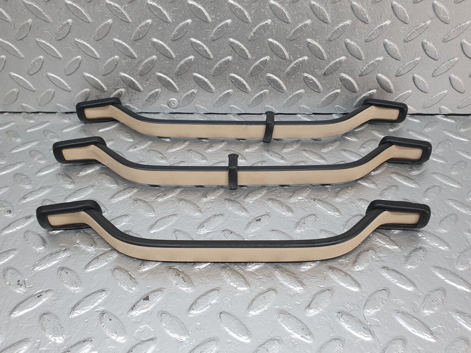 44134 Mercedes-Benz C123 230CE Coupe Interior Roof Grab Handle Set Beige