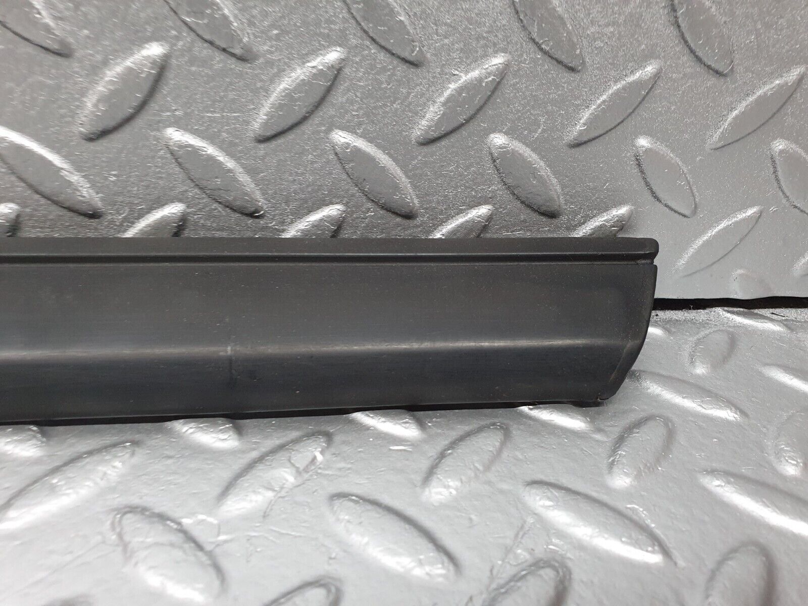 41686 Mercedes-Benz W124 200E Rear Left Door Lower Moulding Trim