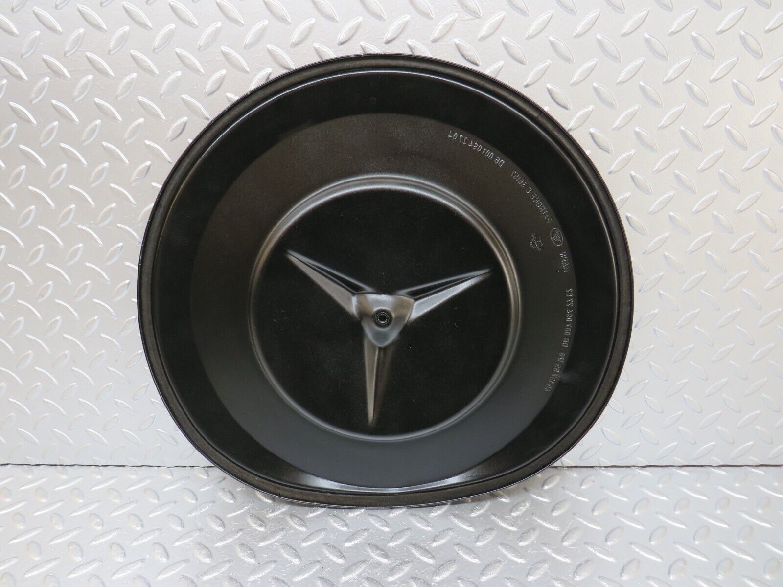 33558 Mercedes-Benz C107 R107 Air Filter Box Housing 0070942702