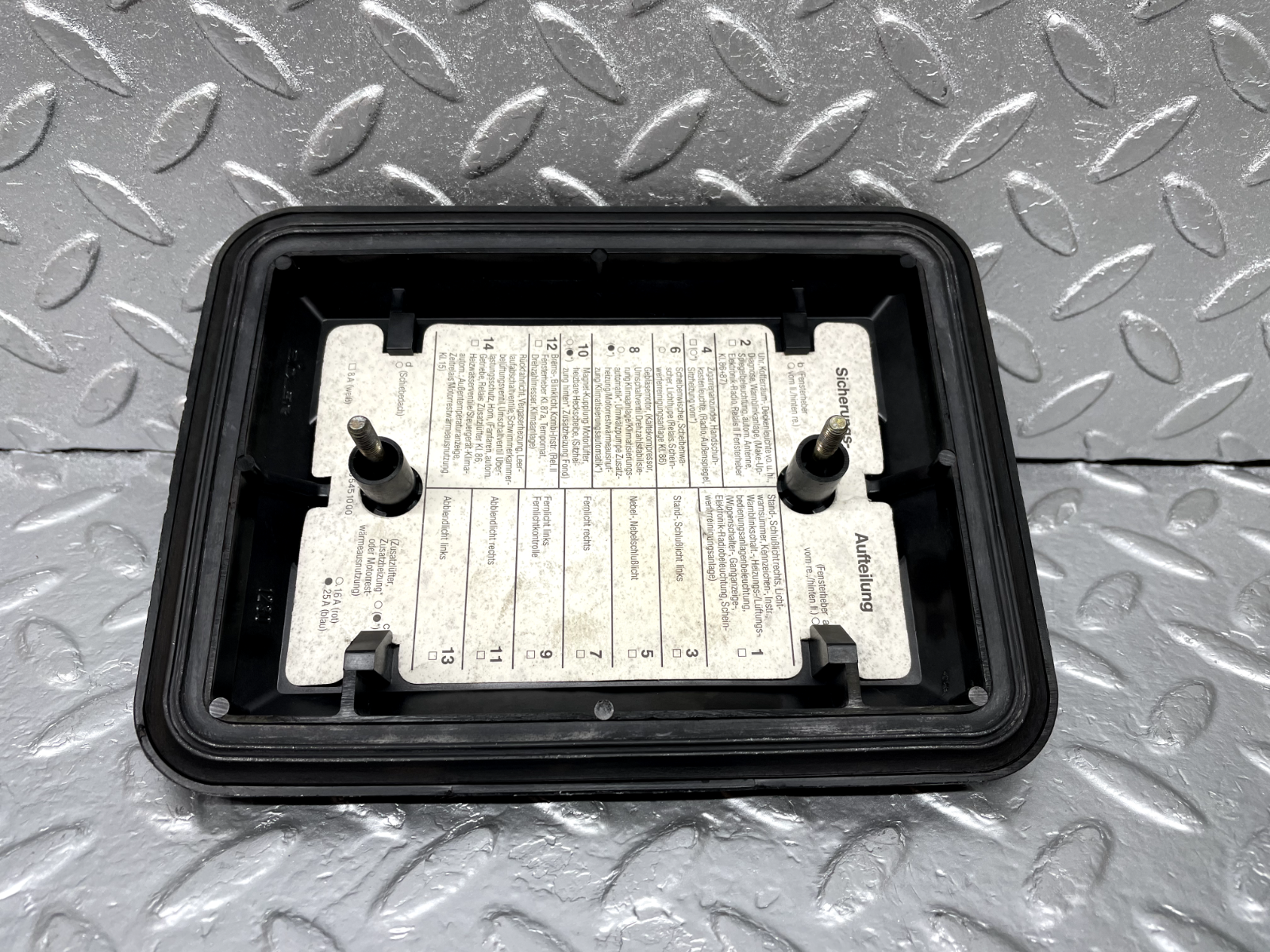 44268 Mercedes-Benz W123 280E Fuse Box Cover Lid 1235400082 1235451000
