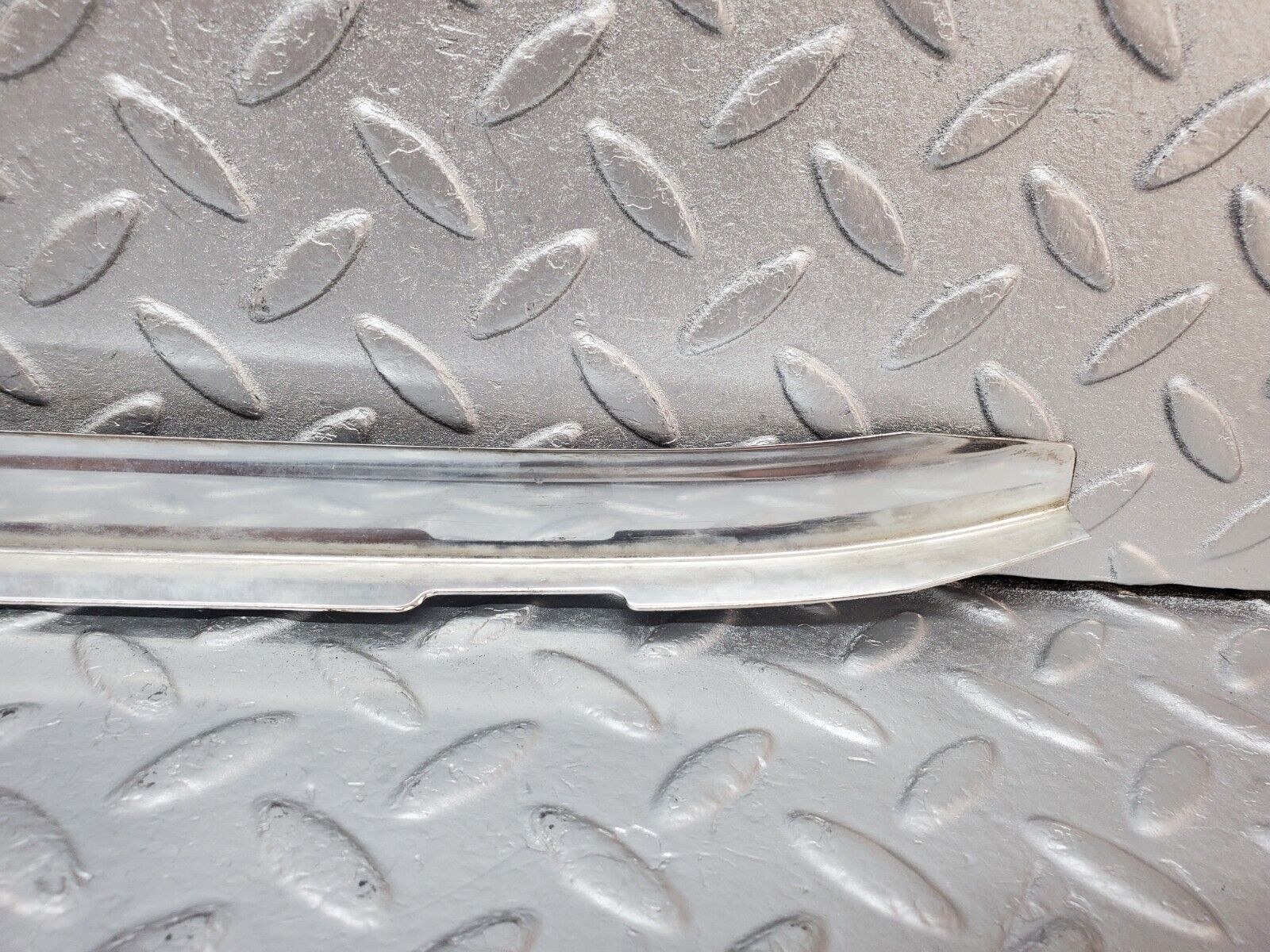 45812 Mercedes-Benz W126 420SE A Pillar Chrome Moulding Trim Pair