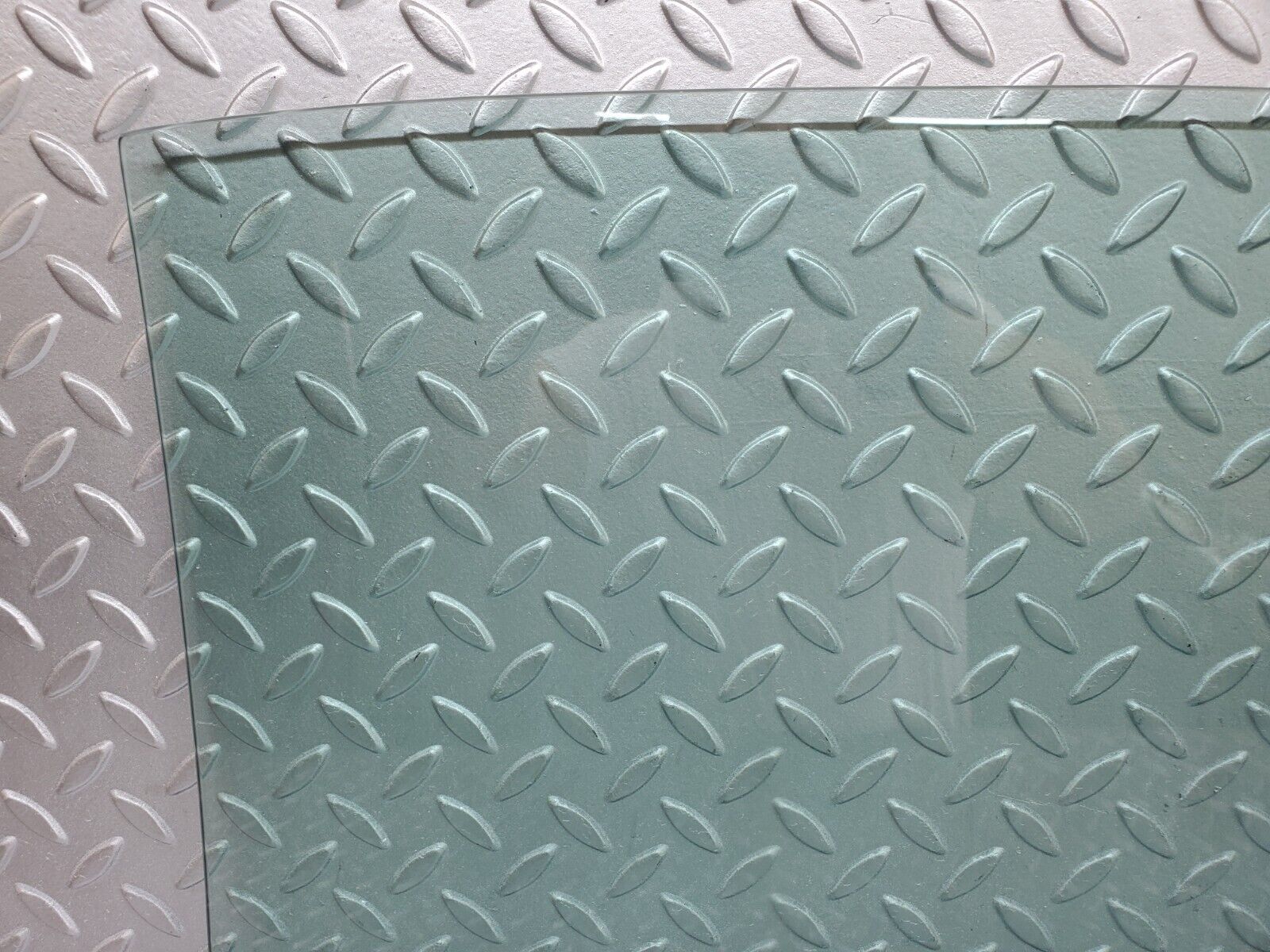 45311 Mercedes-Benz R129 300SL Coupe Left Door Window Glass