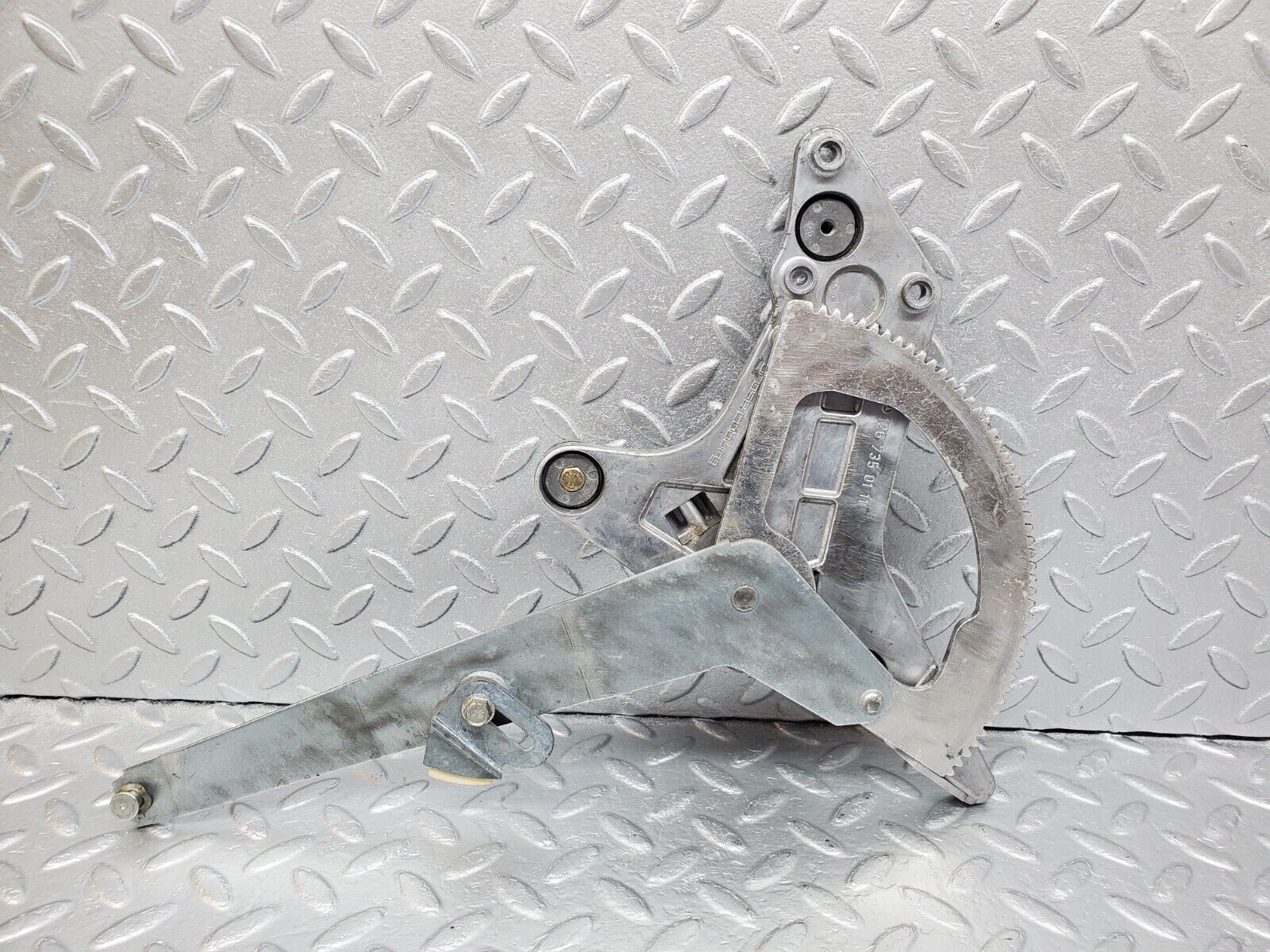 45711 Mercedes-Benz W126 420SE Rear Left Power Window Regulator 1267350111