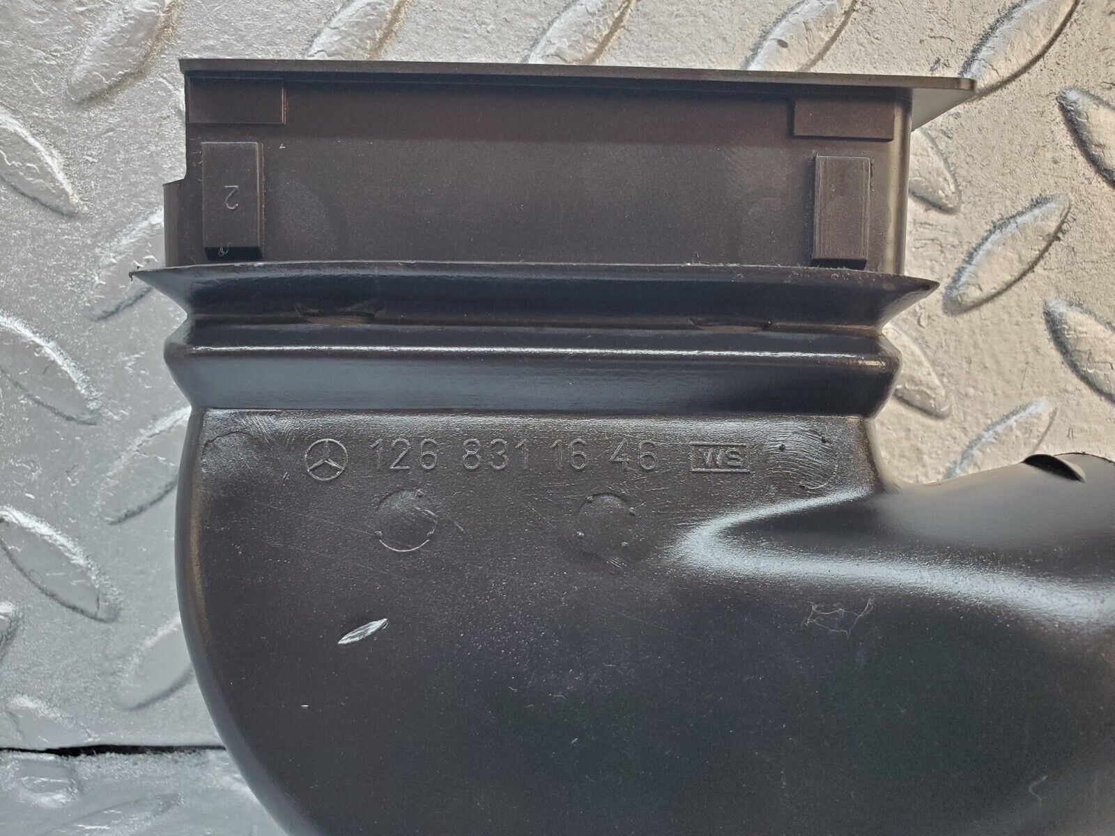 45928 Mercedes-Benz W126 420SE Heating Air Duct Right 1268311646 1268310830