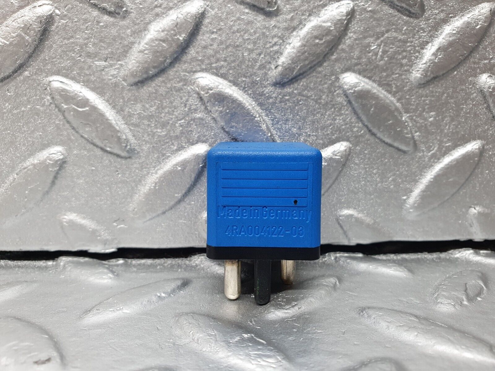 42249 Mercedes-Benz R129 320SL Coupe Multi Purpose Relay 0015429919