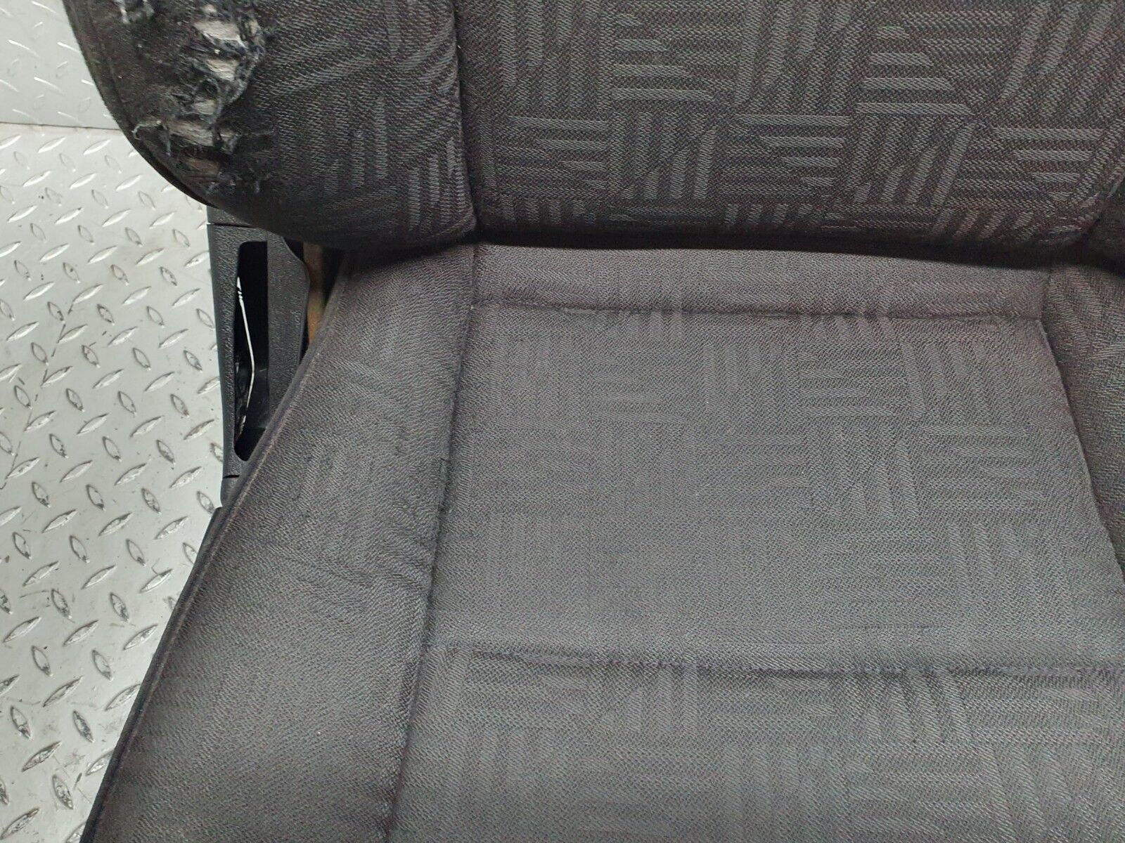 41813 Mercedes-Benz W202 C200 Front Right Passenger Seat