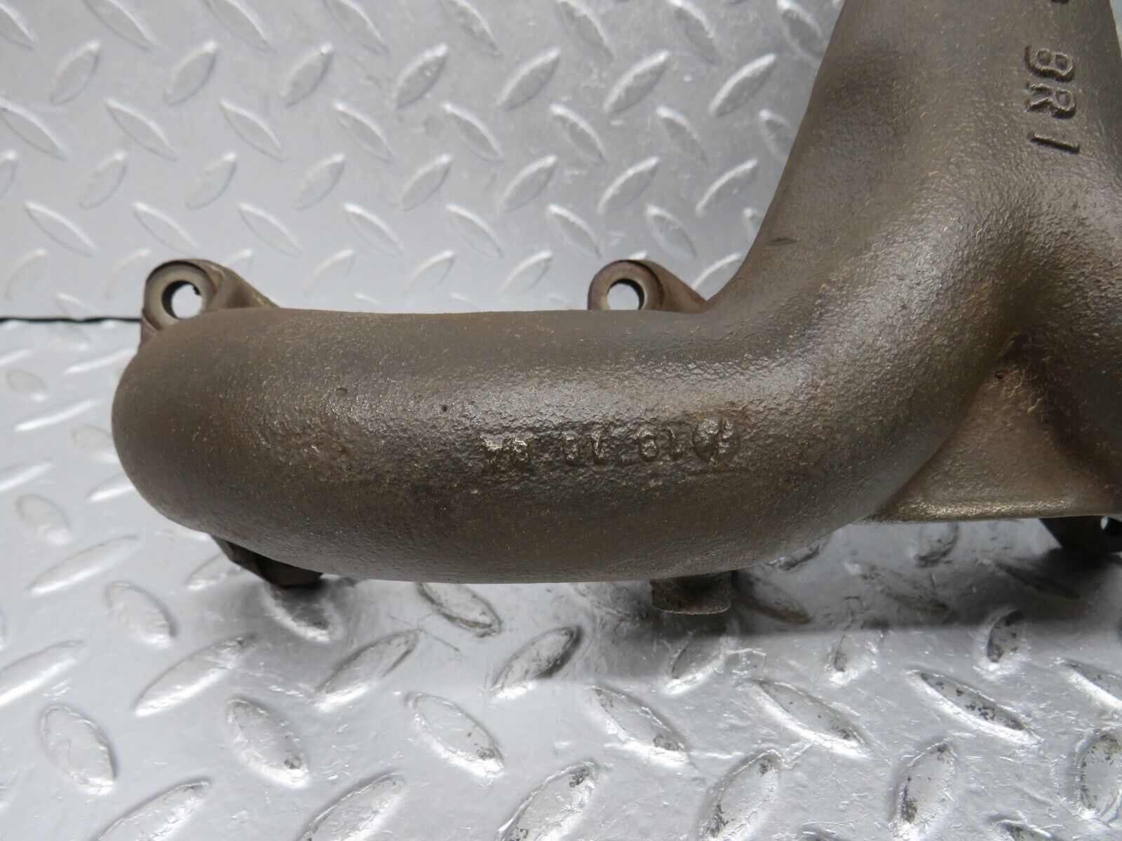 39276 Mercedes-Benz R107 500SL Exhaust Manifold Right Side 1171421202