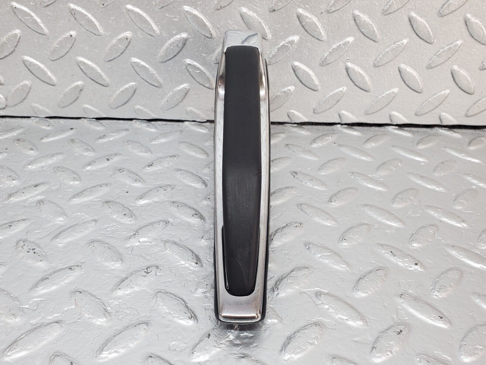 44394 Mercedes-Benz W123 280E Rear Left Exterior Door Handle 1237600359