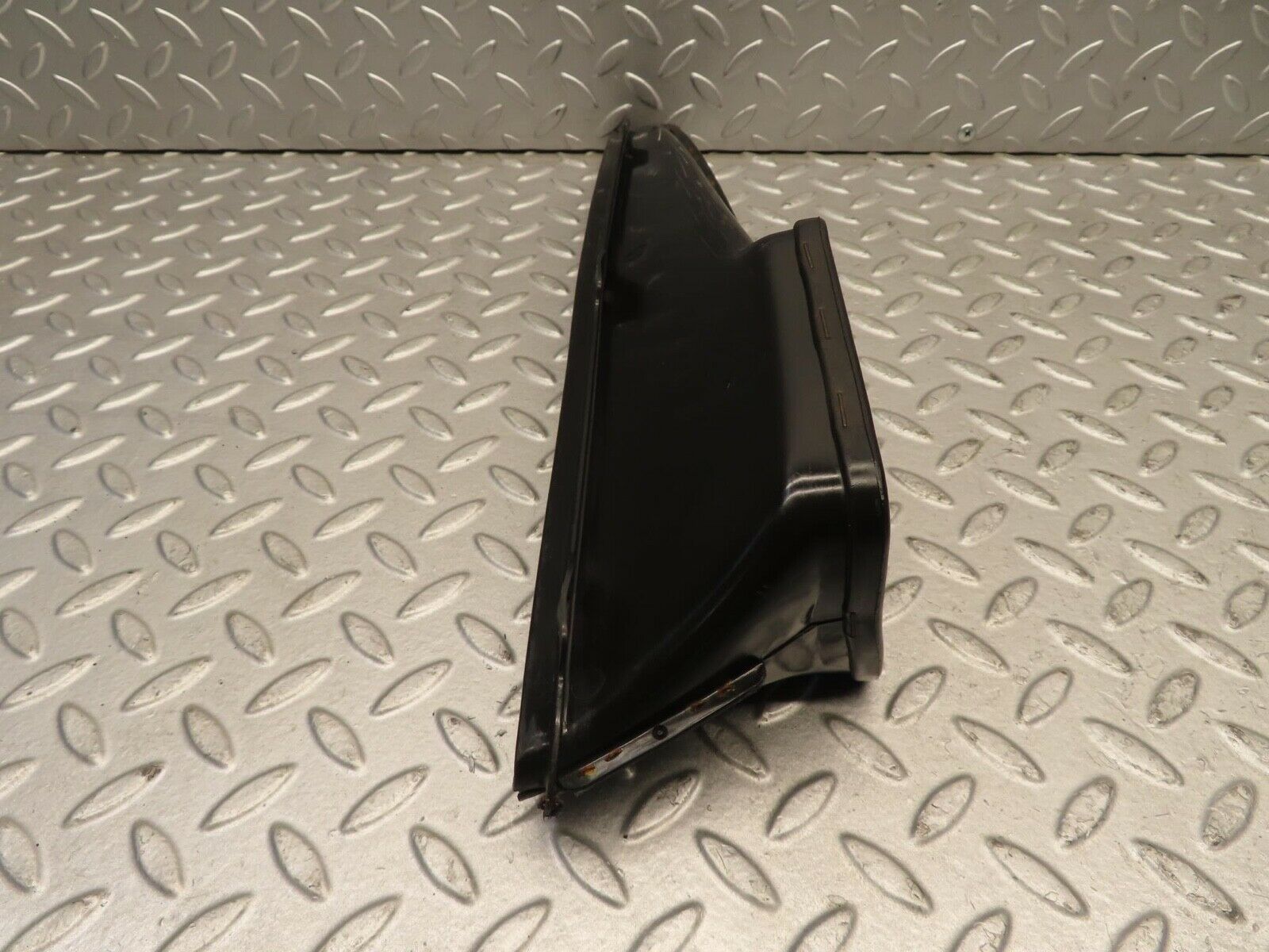 11802 Mercedes-Benz R107 450SL Dashboard Air Vent Left