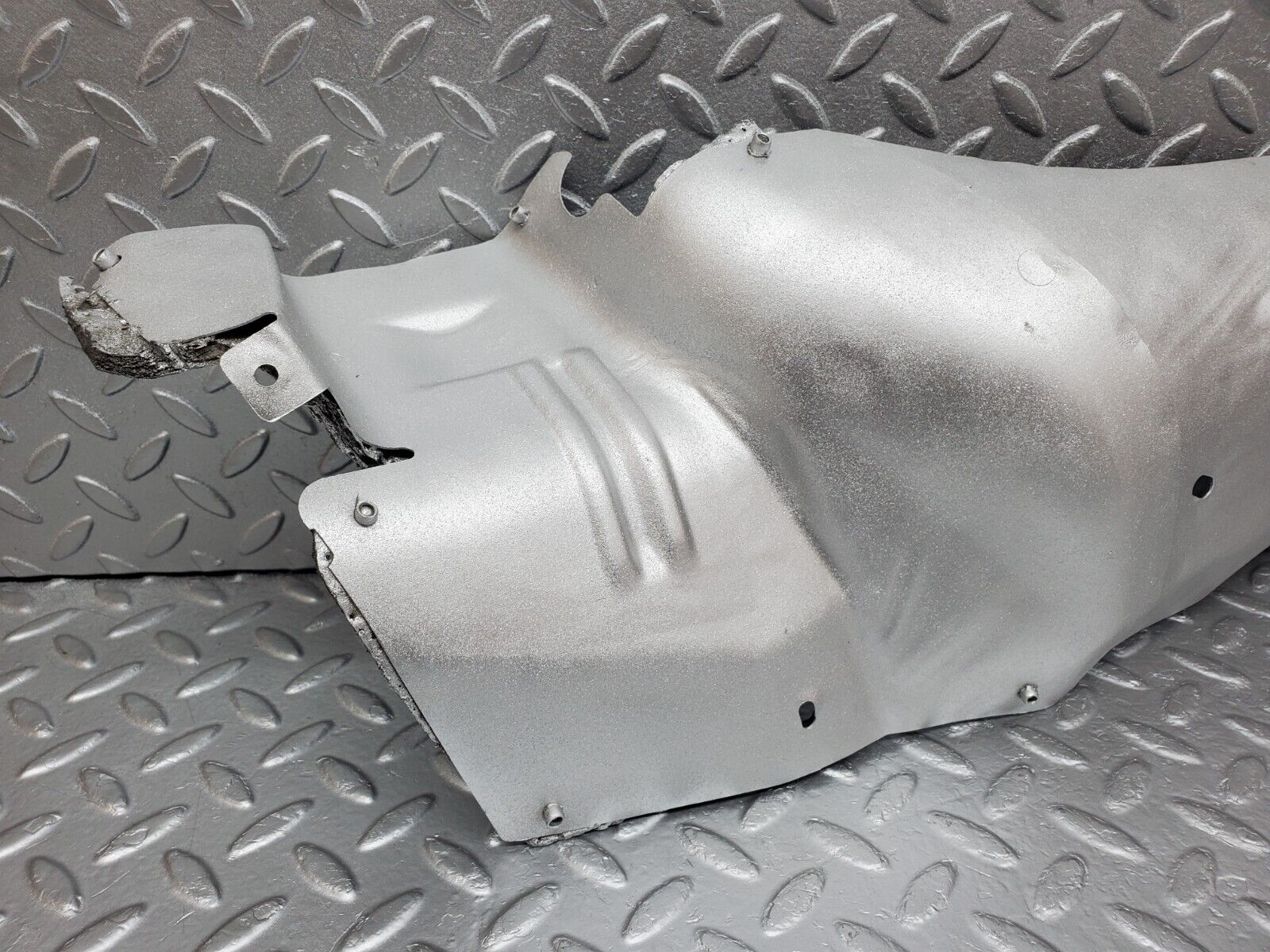 45906 Mercedes-Benz W126 420SE Exhaust Heat Shield