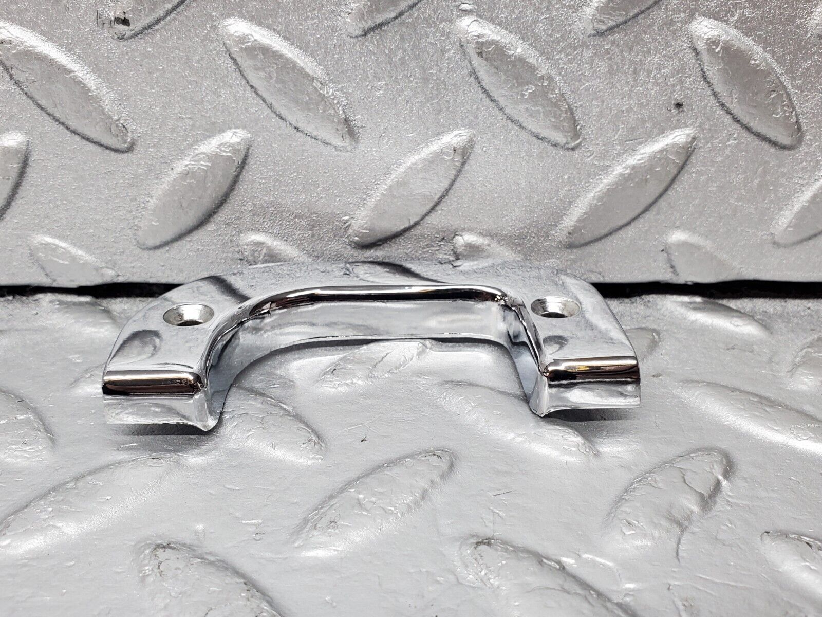 45558 Mercedes-Benz W126 420SE Interior Chrome Door Latch Trim Left 1237230124