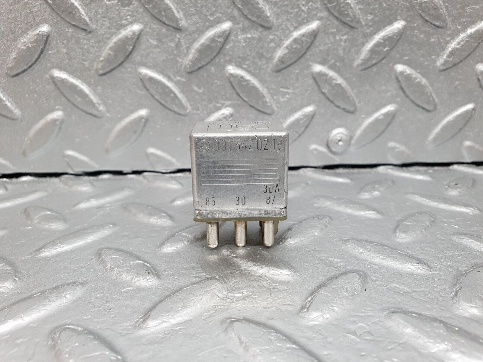 41642 Mercedes-Benz W124 200E Multi Purpose Relay 0015420219