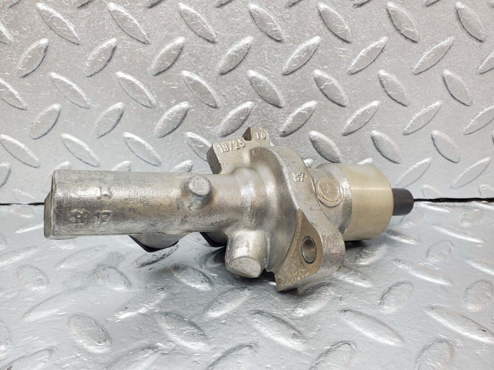 45789 Mercedes-Benz W126 420SE Brake Master Cylinder ATE