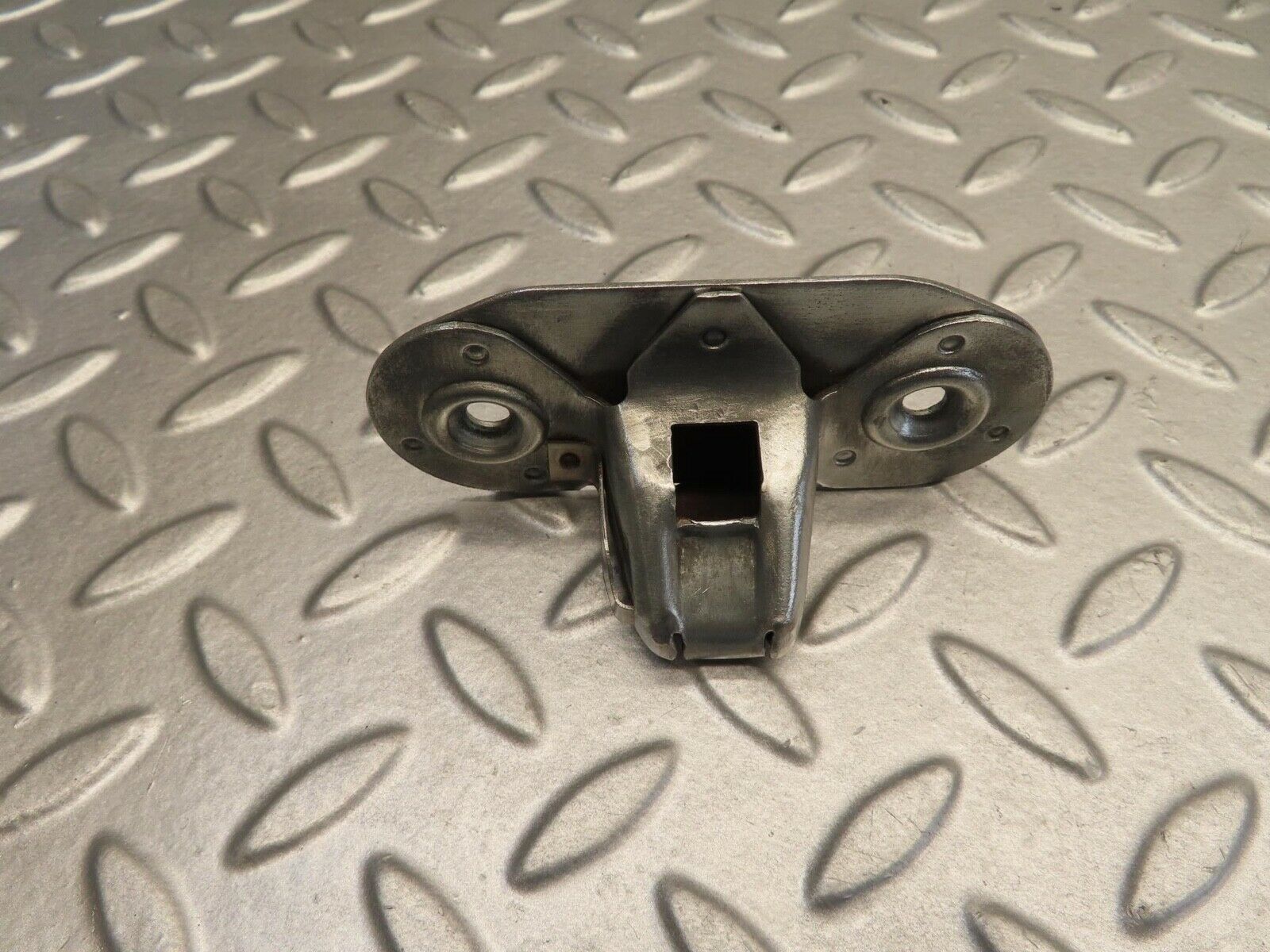 11770 Mercedes-Benz R107 450SL Trunk Lock Latch