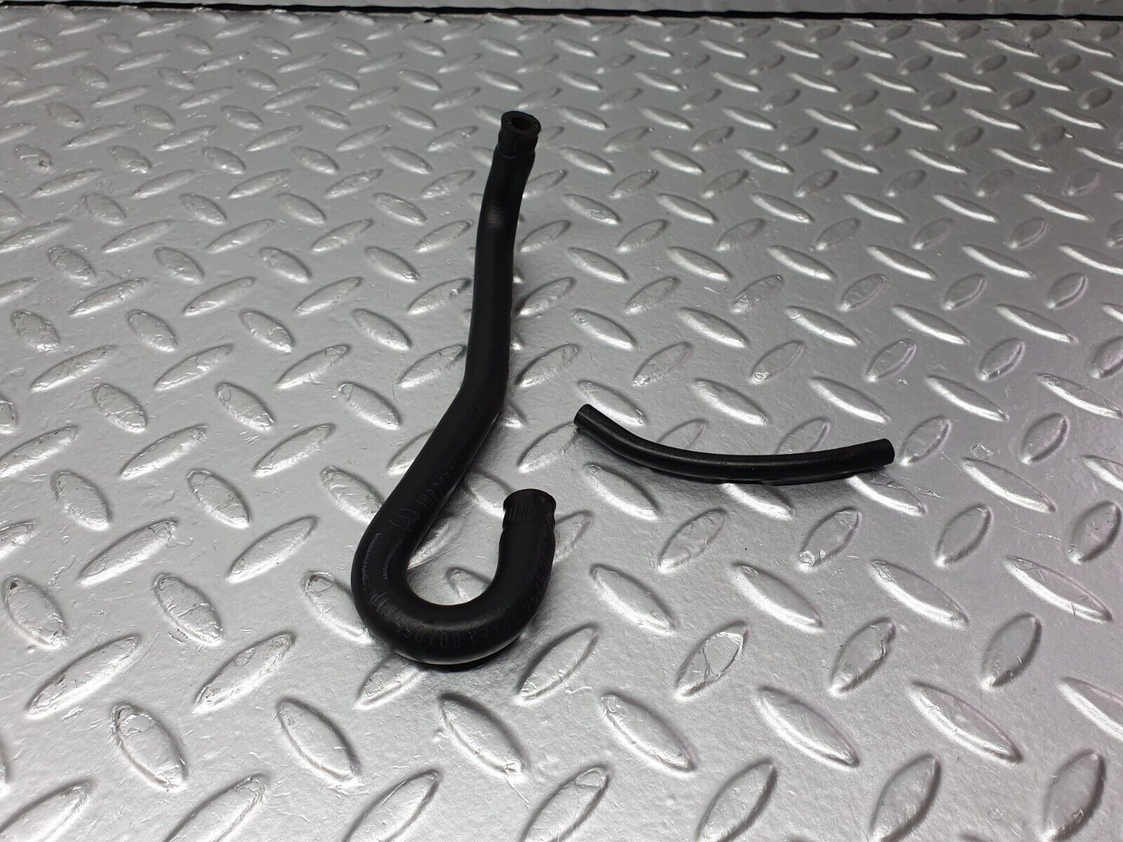 41731 Mercedes-Benz W124 200E Vacuum Pipe Set For Carburettor 1170780145