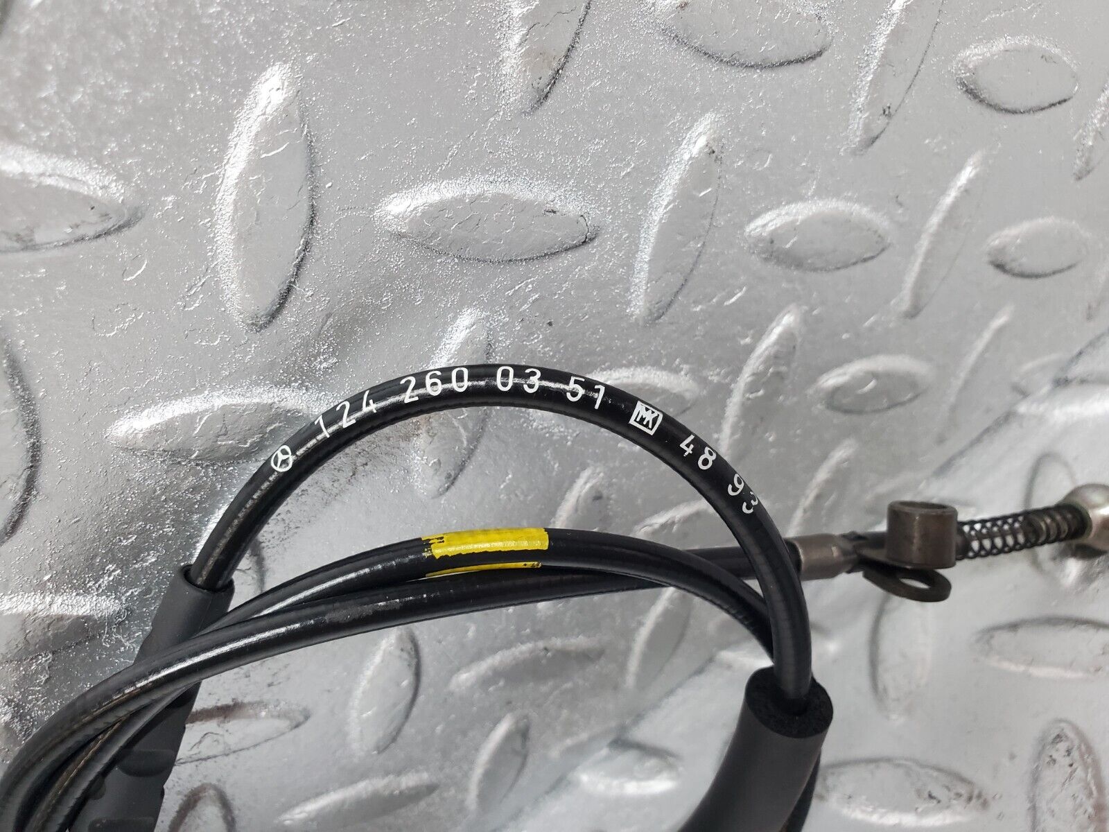 44824 Mercedes-Benz W124 220E Gearbox Cable 1242600351