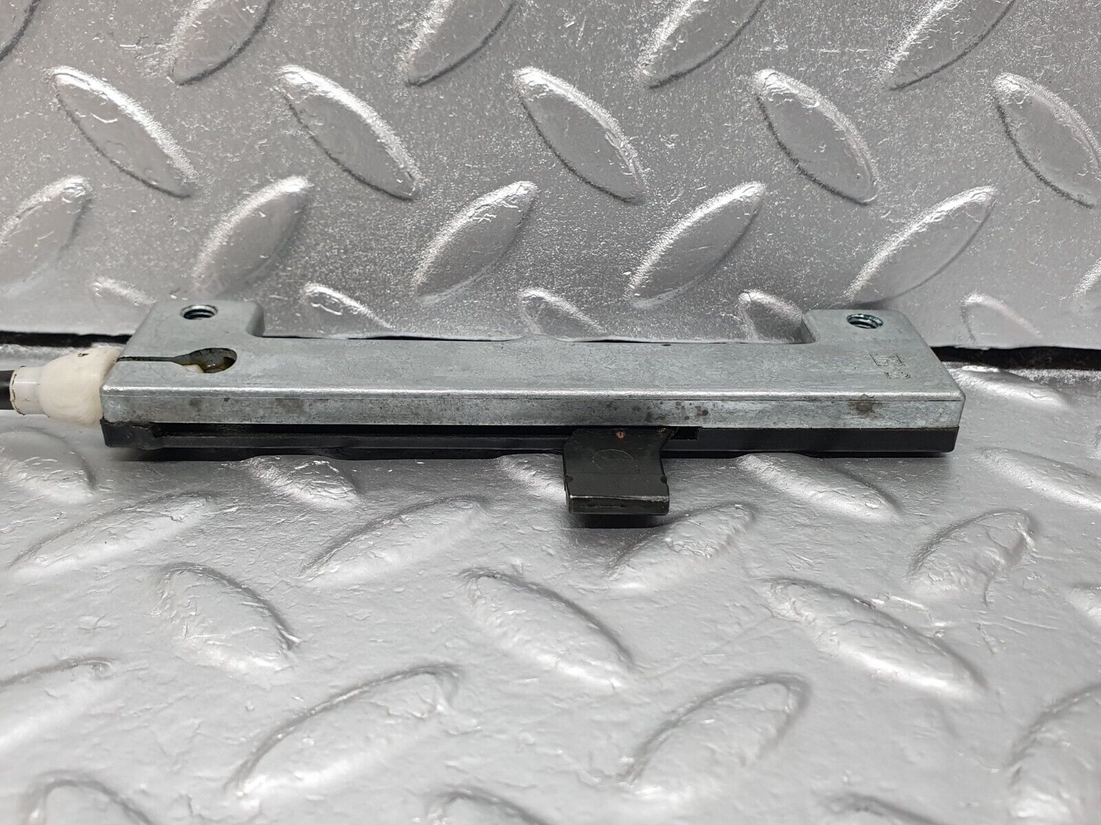 42138 Mercedes-Benz W123 280E Heater Control Slider 1238300185