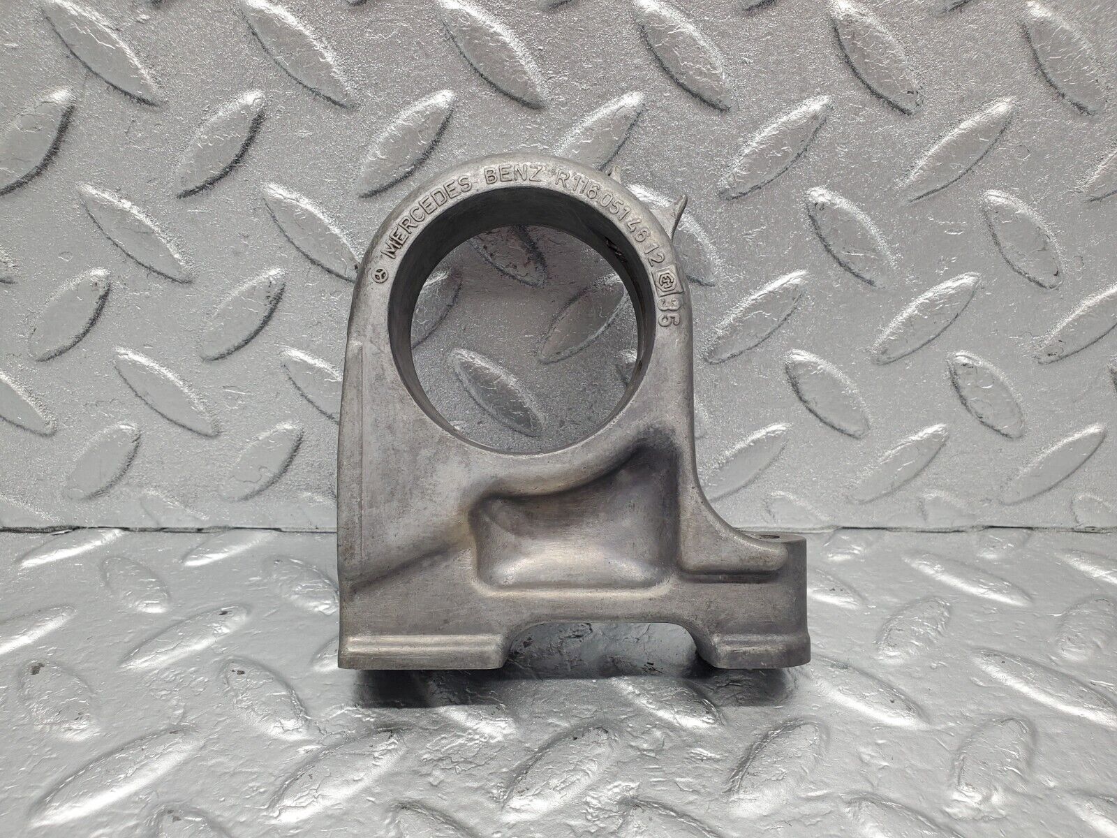 46266 Mercedes-Benz W126 420SE Camshaft Tower Bearing 1160514612