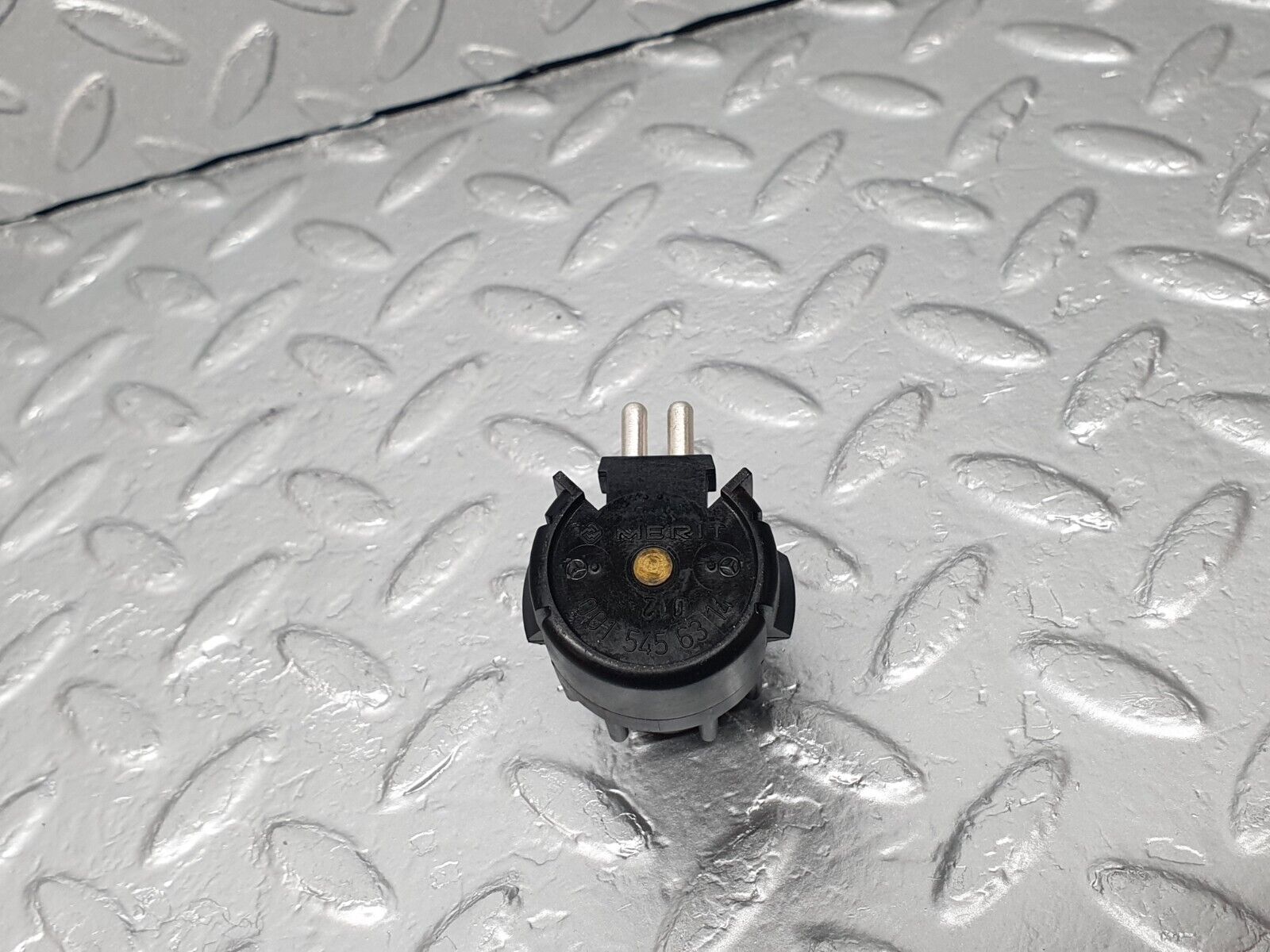 43545 Mercedes-Benz C126 380SEC Coupe Kick Down Switch 0015456314