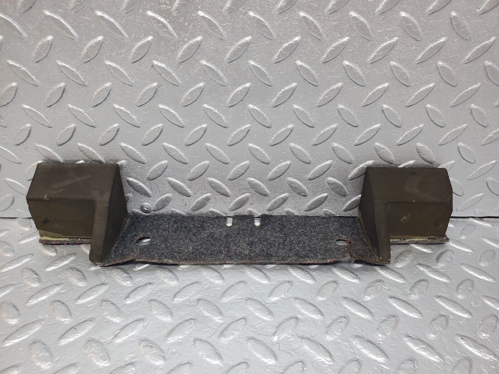 45734 Mercedes-Benz W126 420SE Rear Centre Seat Belt Carpet 1248600097