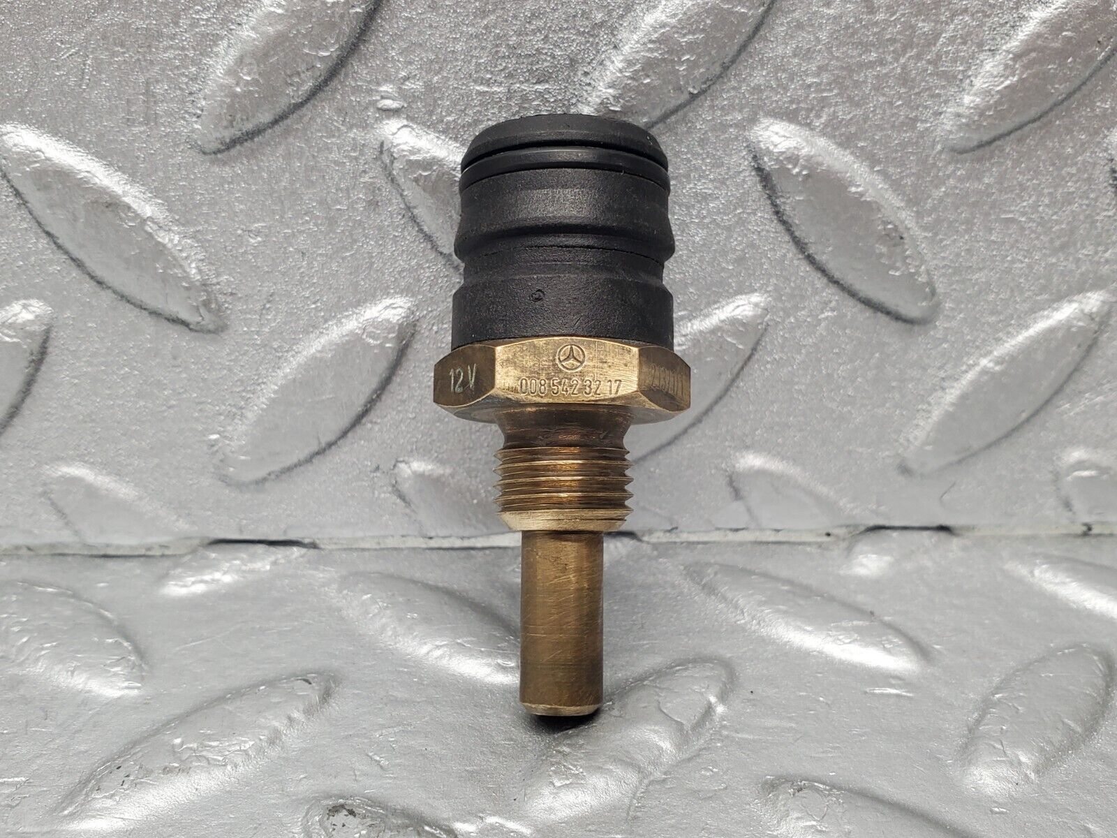 46045 Mercedes-Benz W126 420SE Coolant Temperature Sensor VDO 0085423217