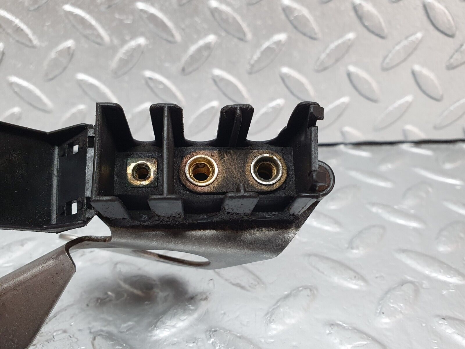 44135 Mercedes-Benz C123 230CE Coupe Cable Wire Connector 1235400369