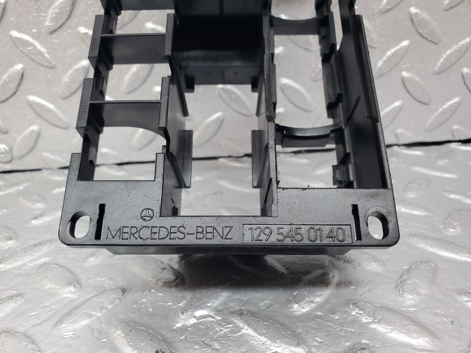 44916 Mercedes-Benz R129 300SL Coupe Relay Bracket 1295450140