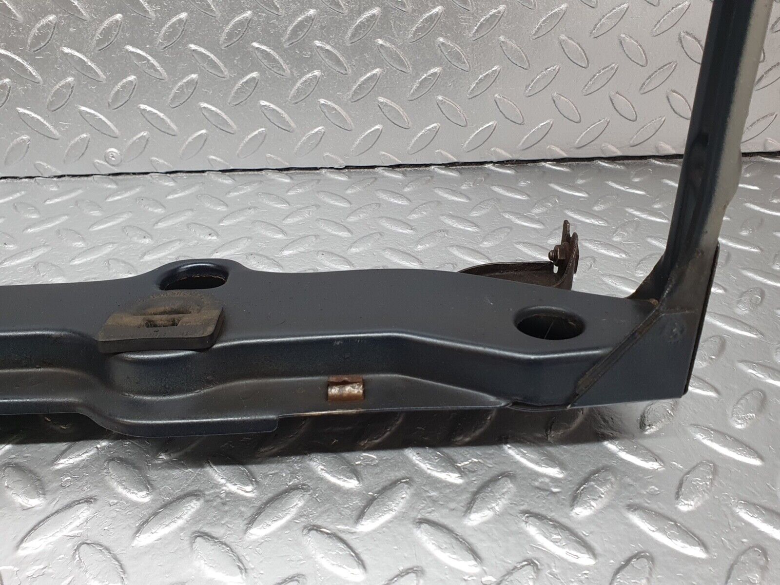 42000 Mercedes-Benz W202 C200 Front Mask Lock Carrier Panel 2028175120