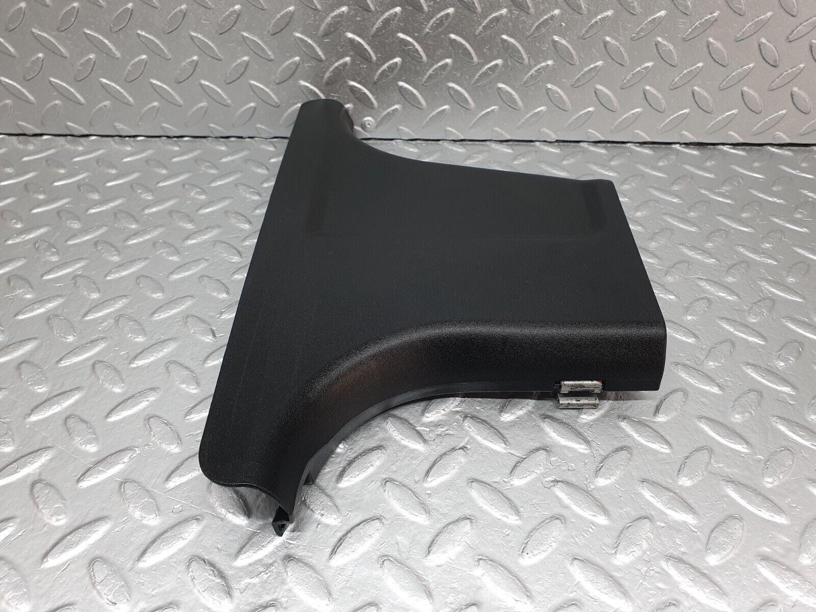 41735 Mercedes-Benz W202 C200 B Pillar Bottom Cover Right 2026902430