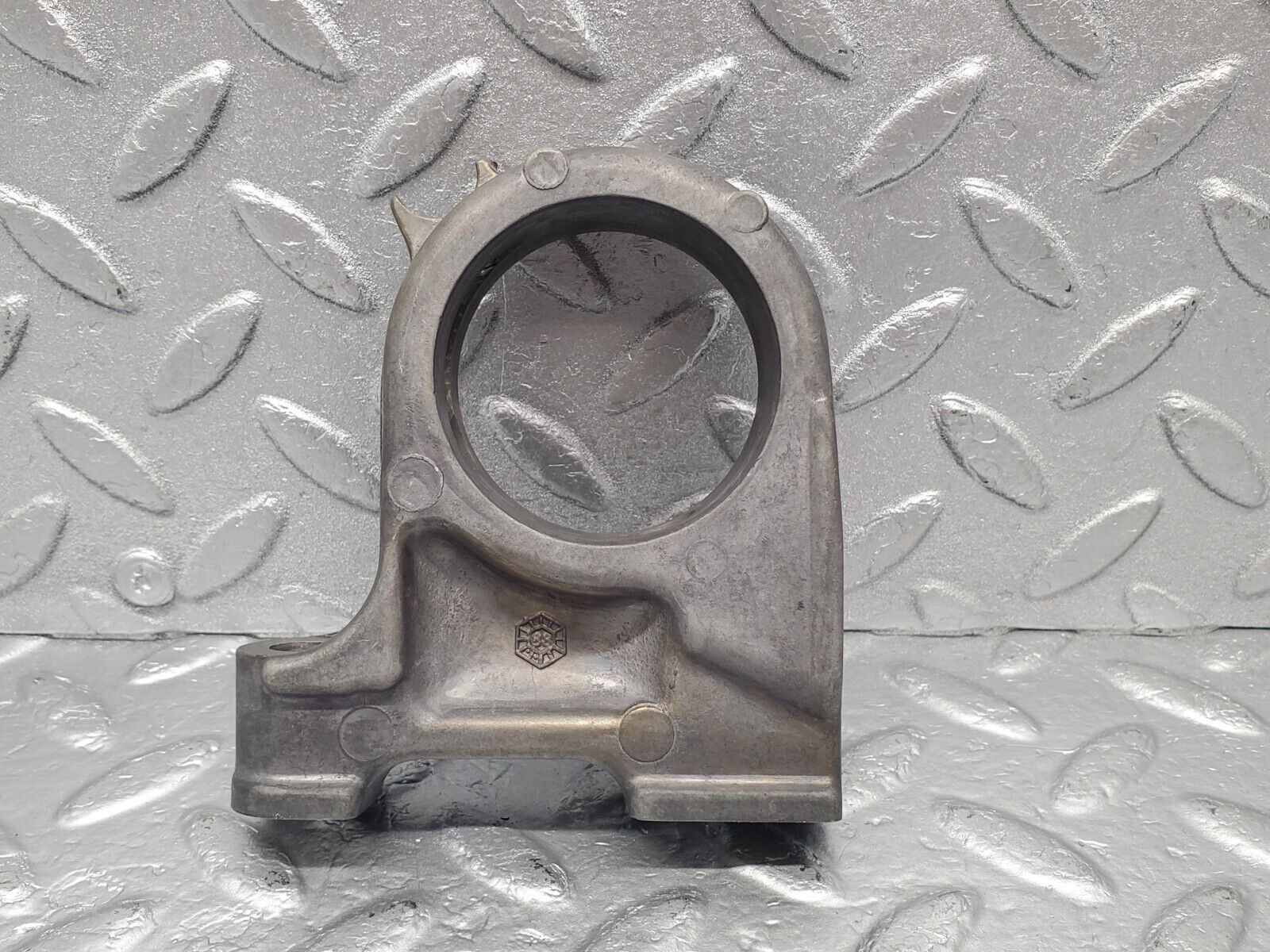 46271 Mercedes-Benz W126 420SE Camshaft Tower Bearing 1160514612