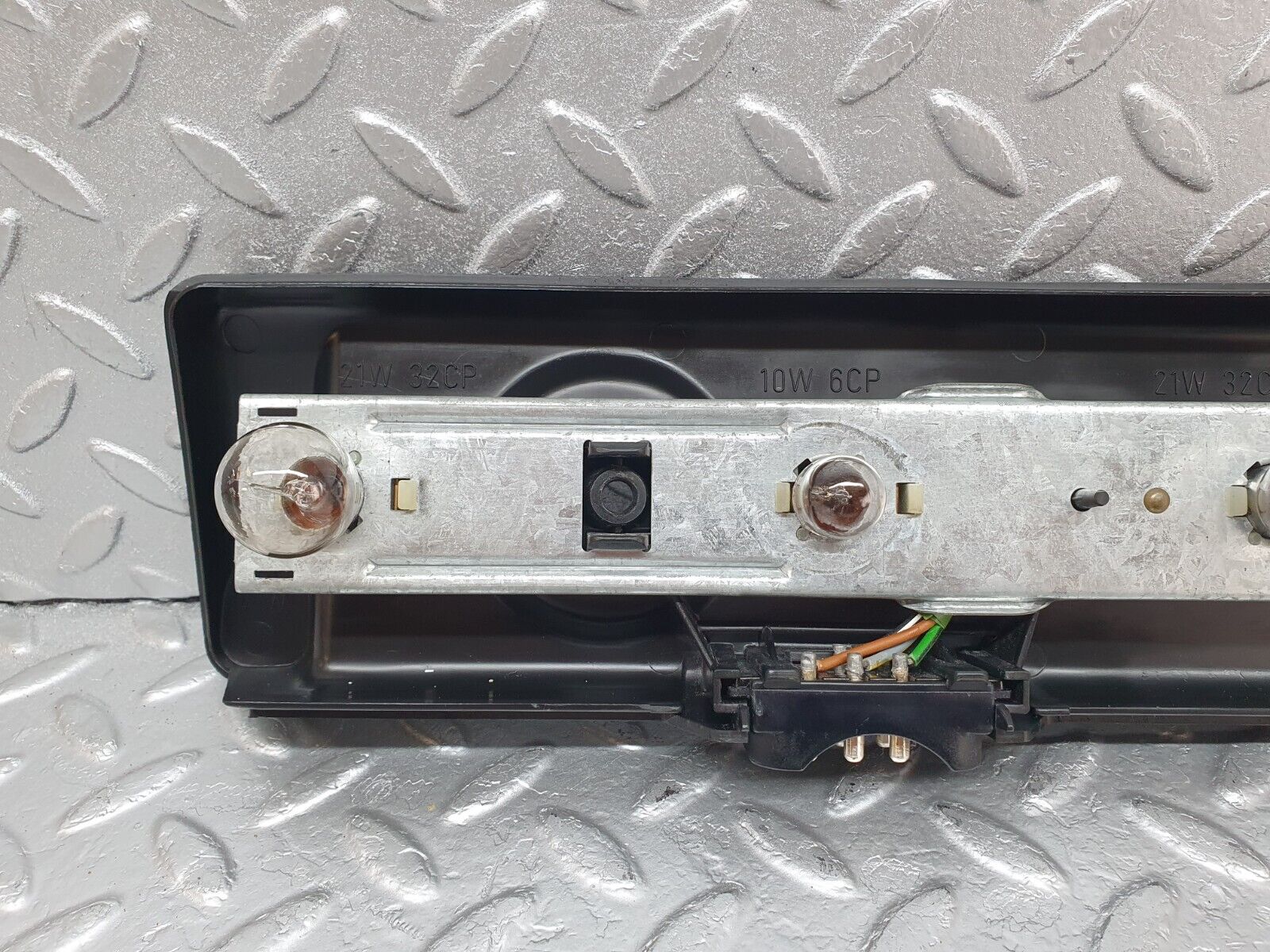 44129 Mercedes-Benz C123 230CE Coupe Tail Light Bulb Holder Left Side 22064L