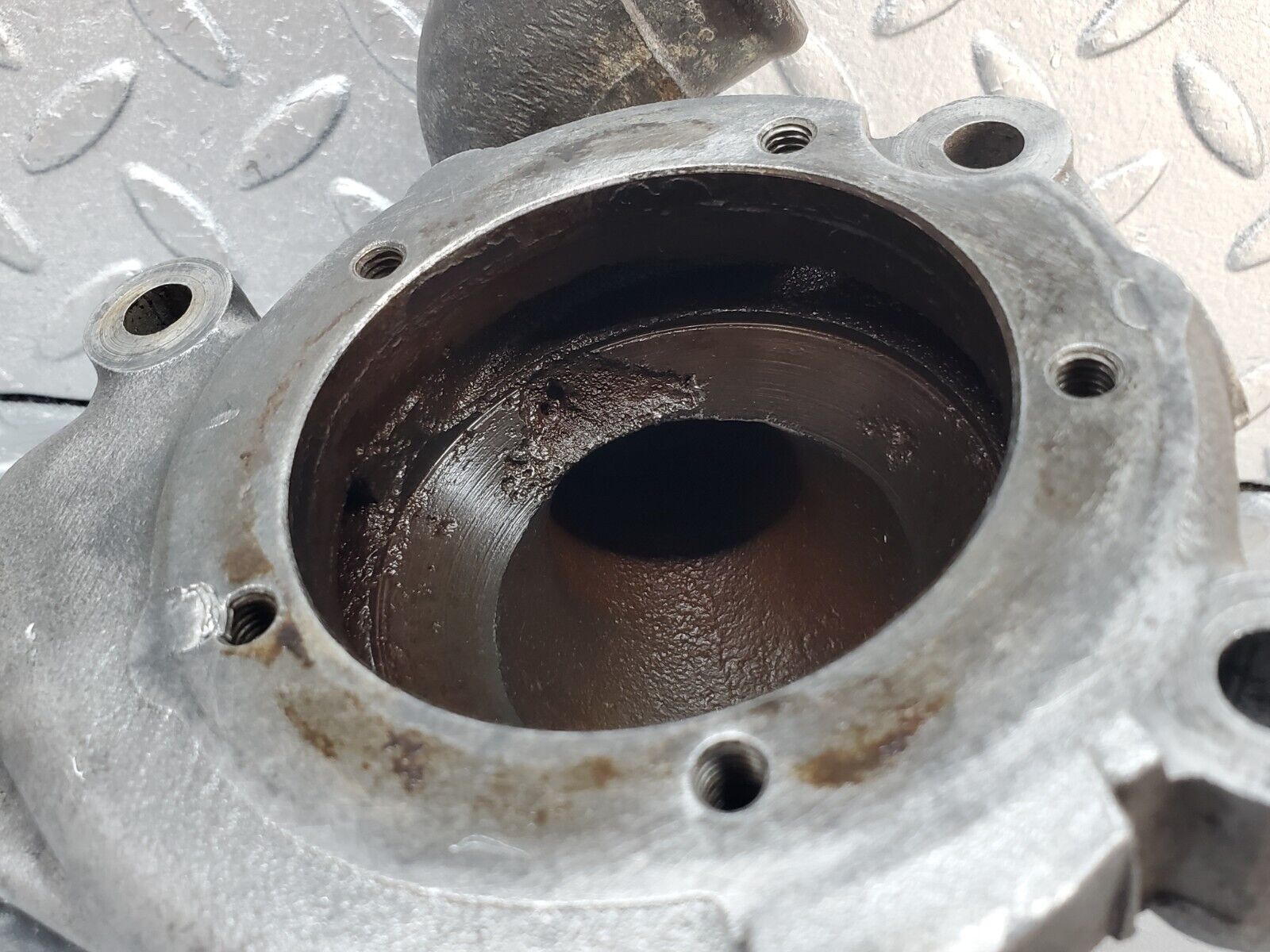 45358 Mercedes-Benz 280E M110.983 Water Pump Housing 1102010301