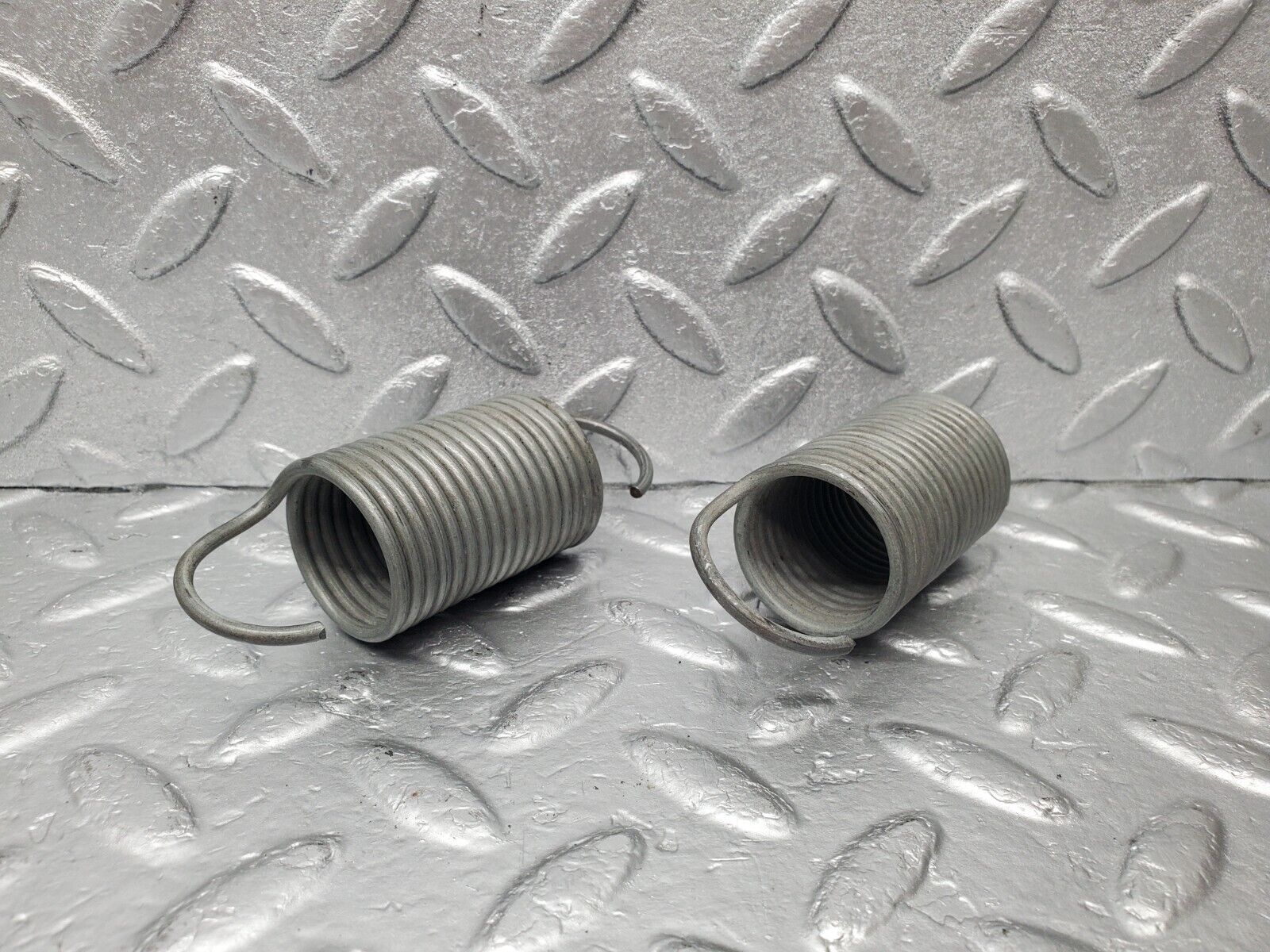 46655 Mercedes-Benz C123 280CE Coupe Front Seat Adjustment Spring Pair