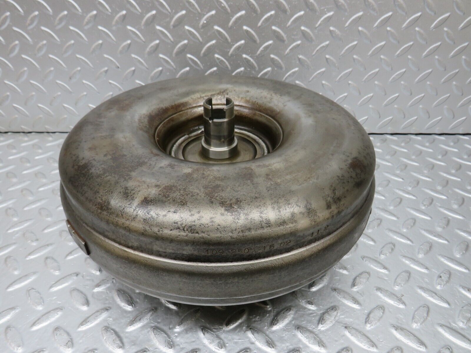 32815 Mercedes-Benz C107 R107 350 V8 Torque Converter 1092501602