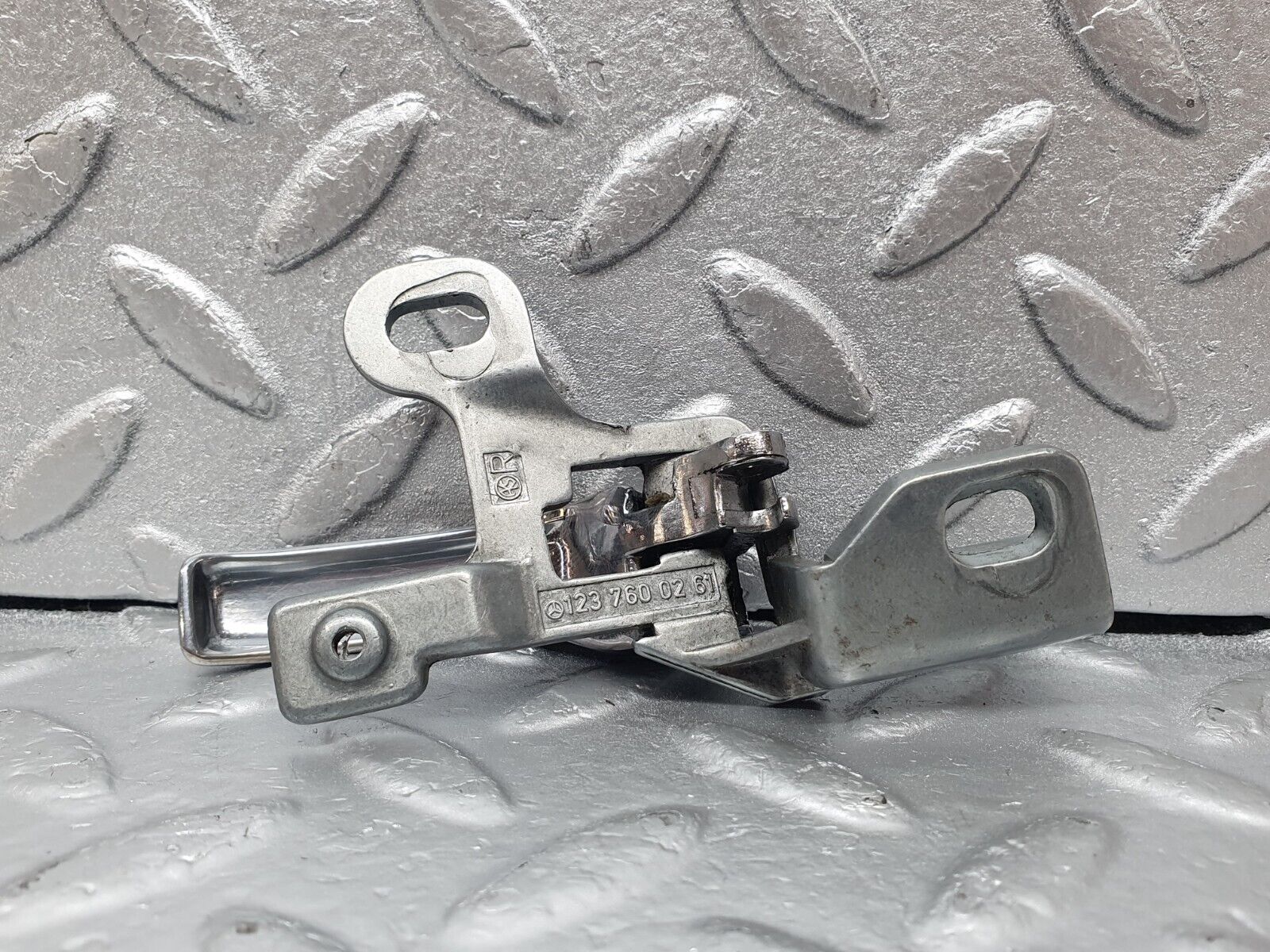 43970 Mercedes-Benz C123 230CE Coupe Right Interior Door Handle 1237600261