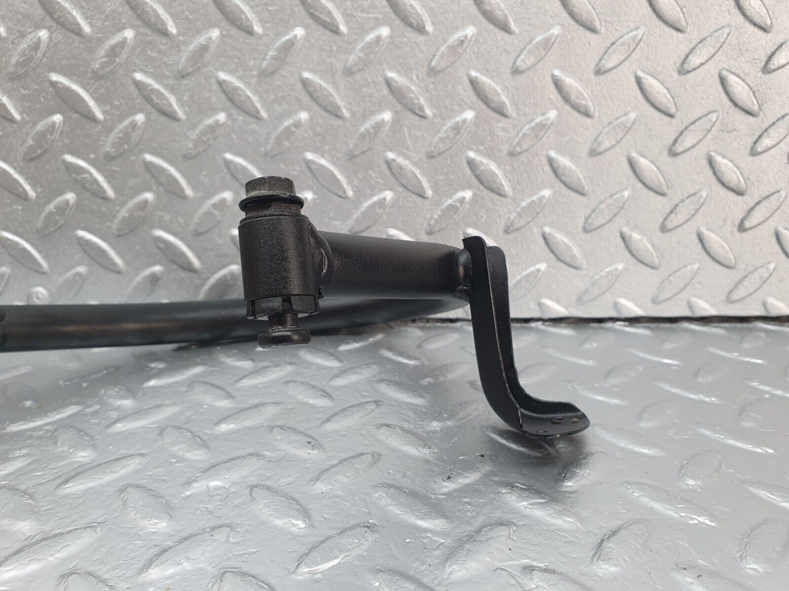 42839 Mercedes-Benz W201 190 2.0L Trunk Lid Hinge Right Side