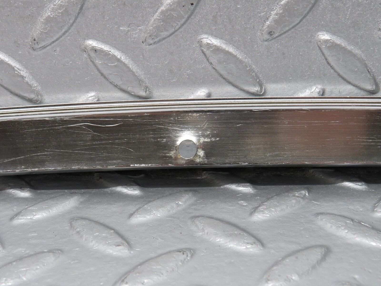 39857 Mercedes-Benz R107 350SL Hardtop B Pillar Chrome Trim Right Side