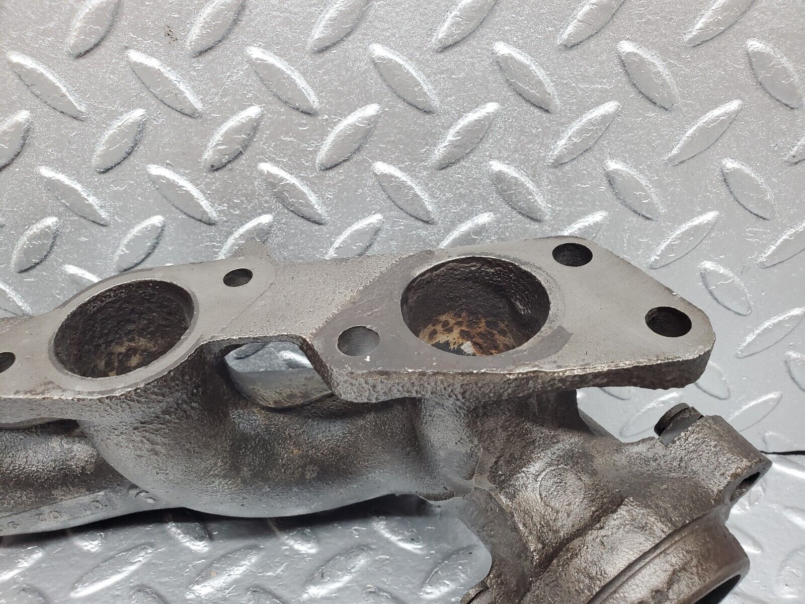 45184 Mercedes-Benz R129 300SL Coupe Exhaust Manifold 4-6 Cylinder 1031422202