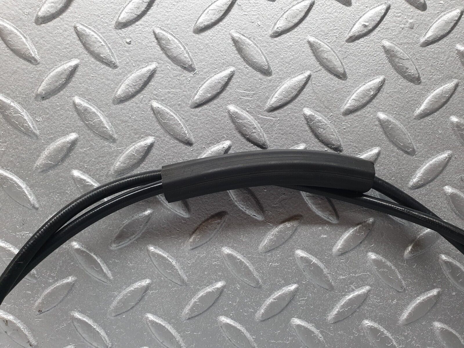 42368 Mercedes-Benz R129 320SL Coupe Accelerator Cable 1293002130 1243010197