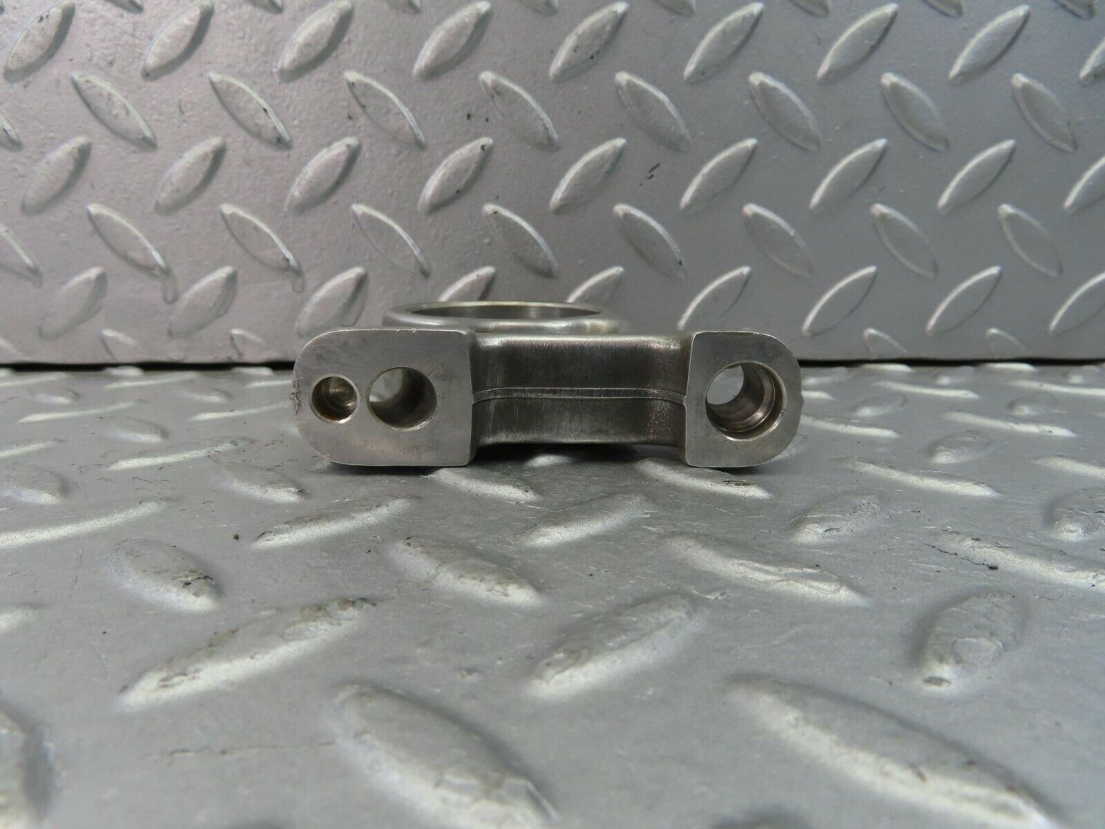 8977 Mercedes-Benz R107 Camshaft Tower Bearing 1160512112