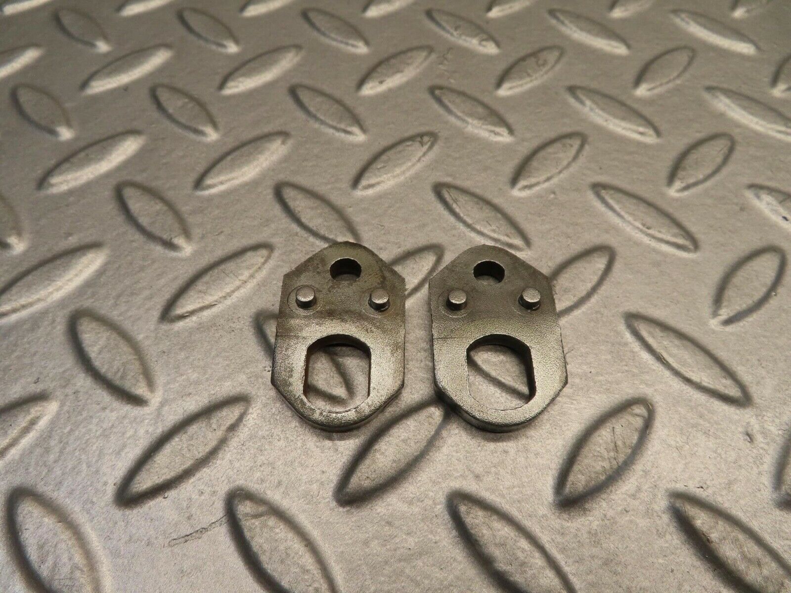 11740 Mercedes-Benz R107 450SL Fuel Injector Bracket