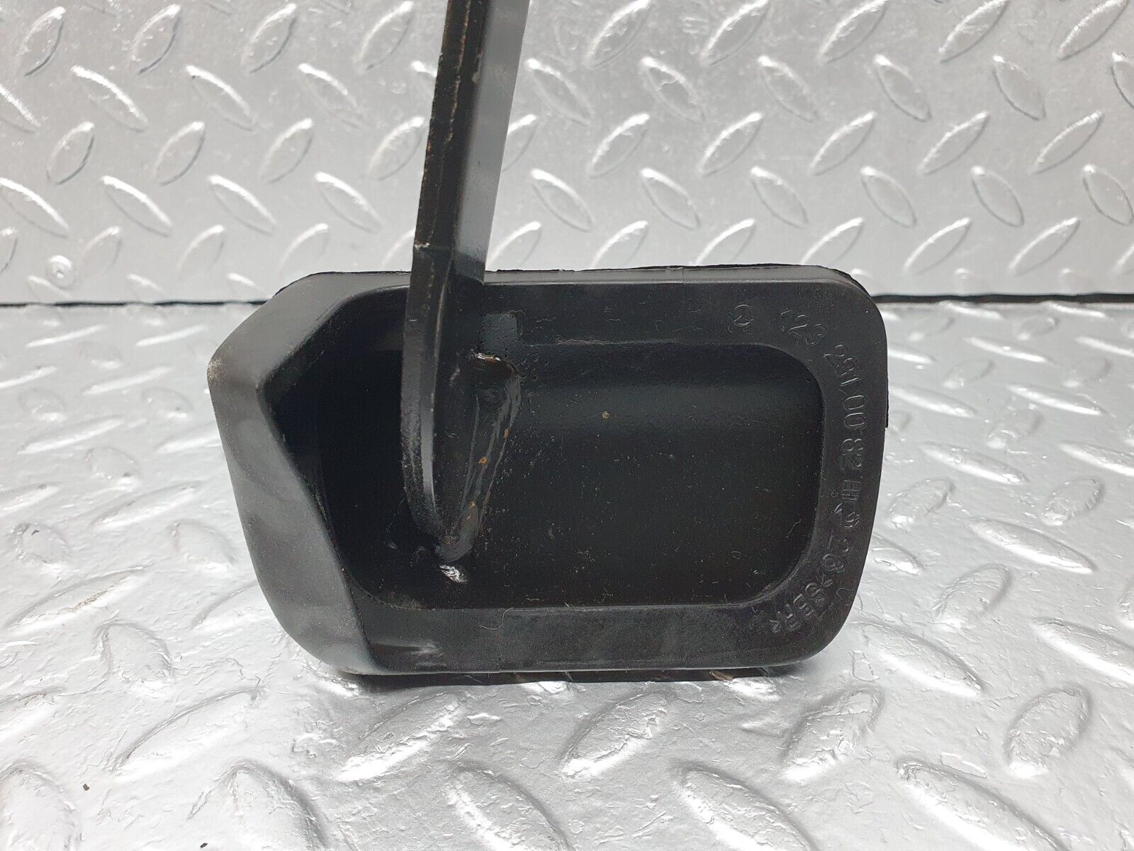 41967 Mercedes-Benz W202 C200 Brake Pedal With Rubber 1232910082