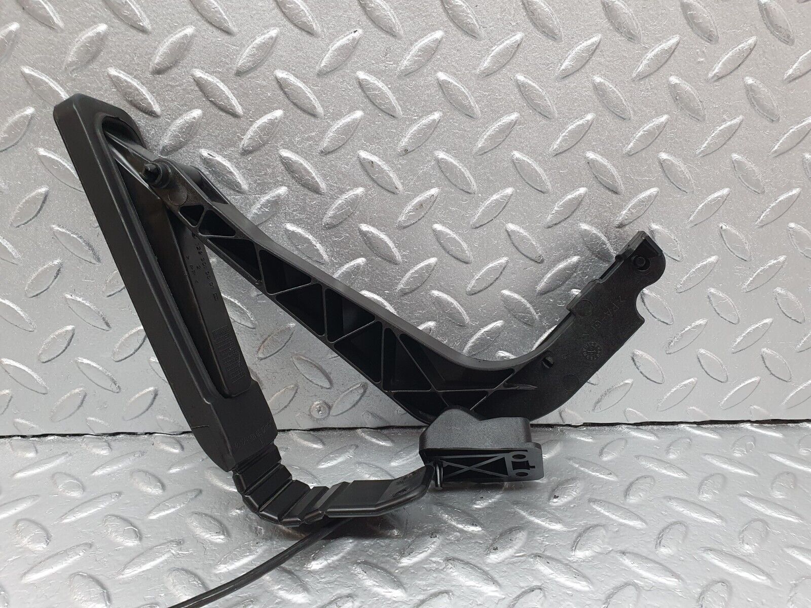 42202 Mercedes-Benz R129 320SL Coupe Accelerator Pedal With Rubber 1293010001 1293010382 1243011320