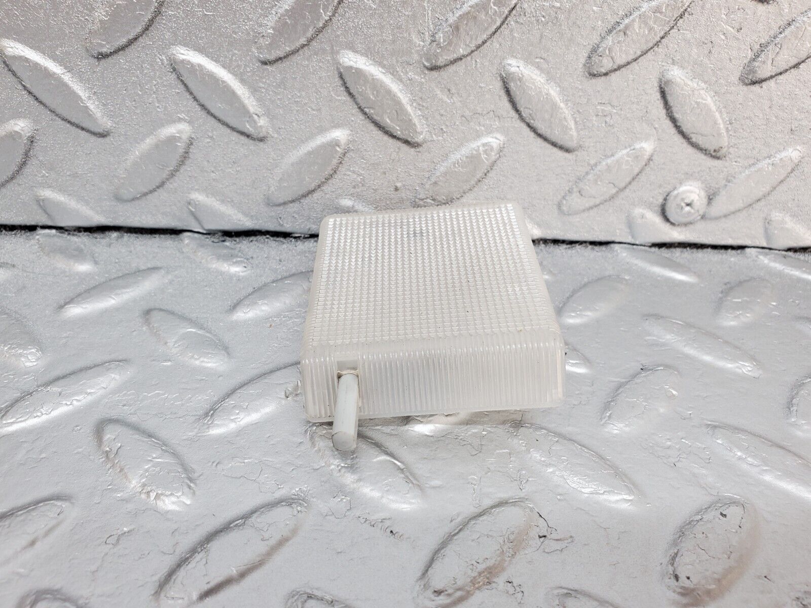 44667 Mercedes-Benz W124 220E Glove Box Light 1298200301