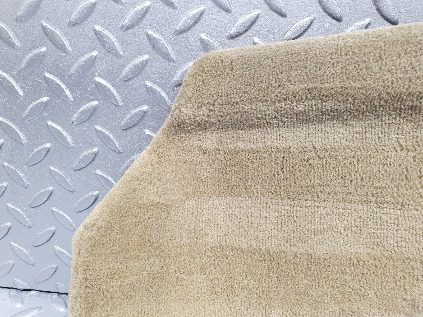 42265 Mercedes-Benz R129 320SL Coupe Kick Panel Left Side Beige 1296880306